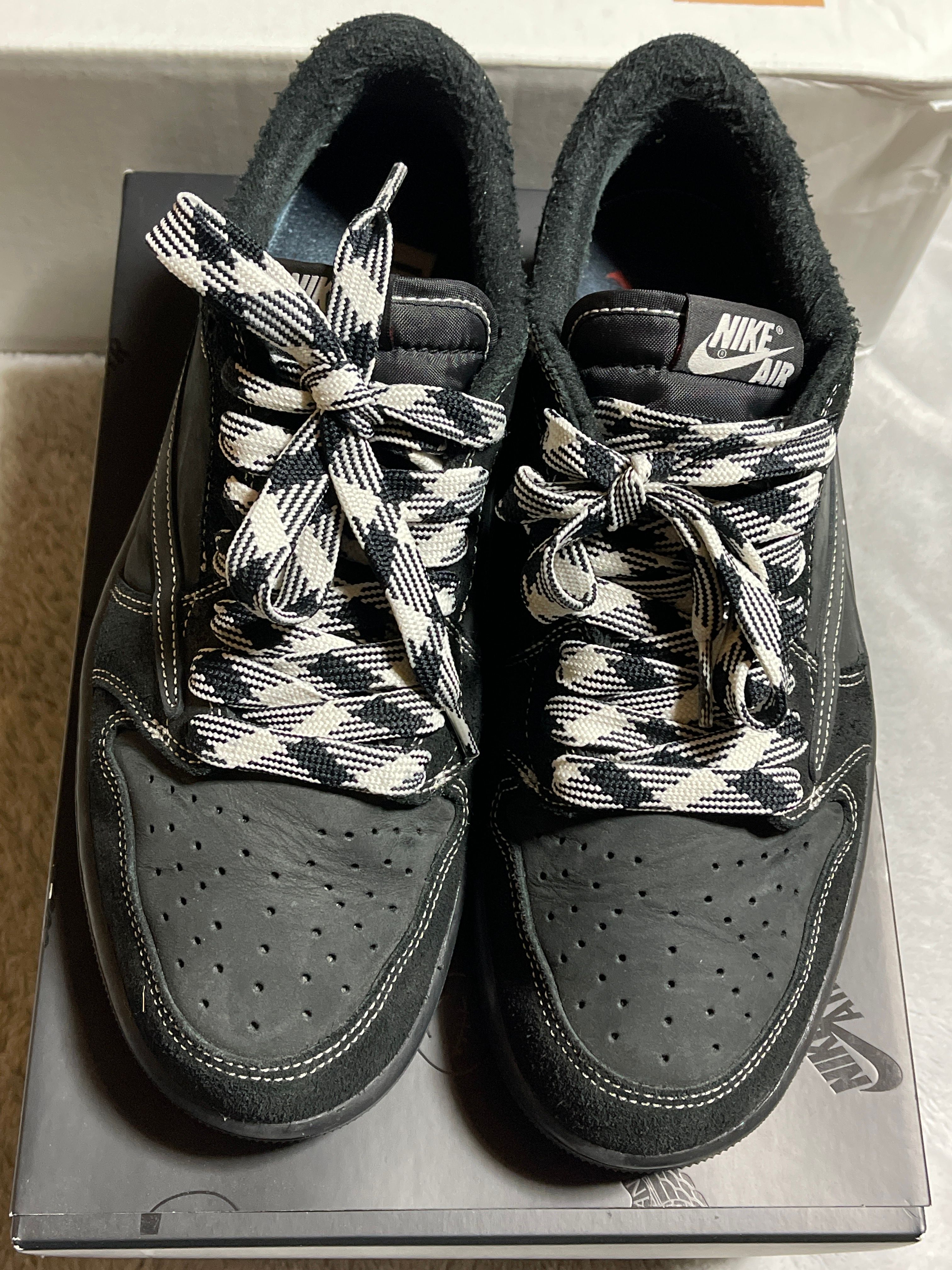 Travis Scott × Nike Air Jordan 1 Low OG SP "Black Phantom"