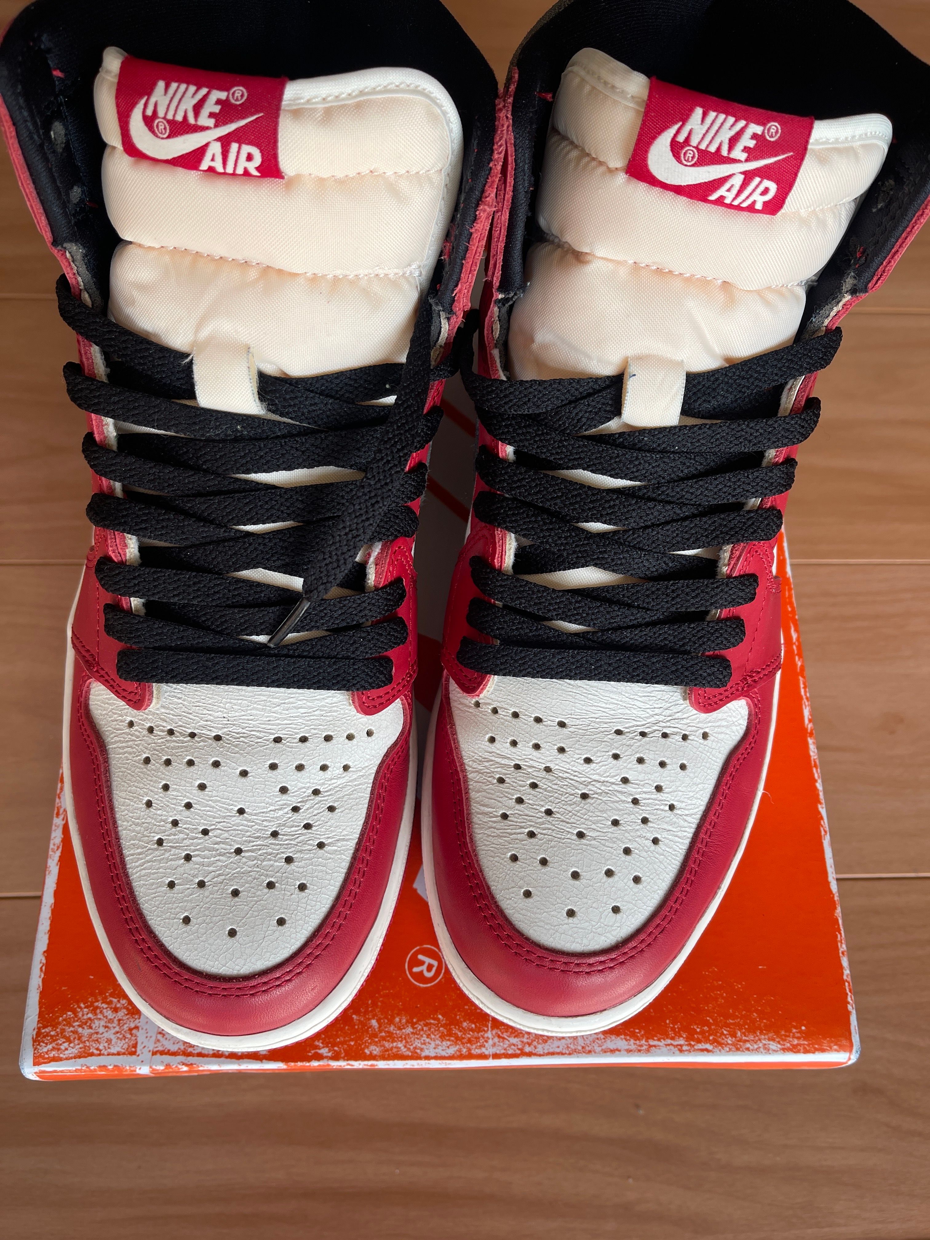 Nike Air Jordan 1 High OG "Lost & Found/Chicago"