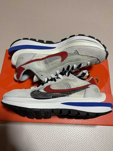 sacai × Nike Vapor Waffle "Royal Fuchsia"