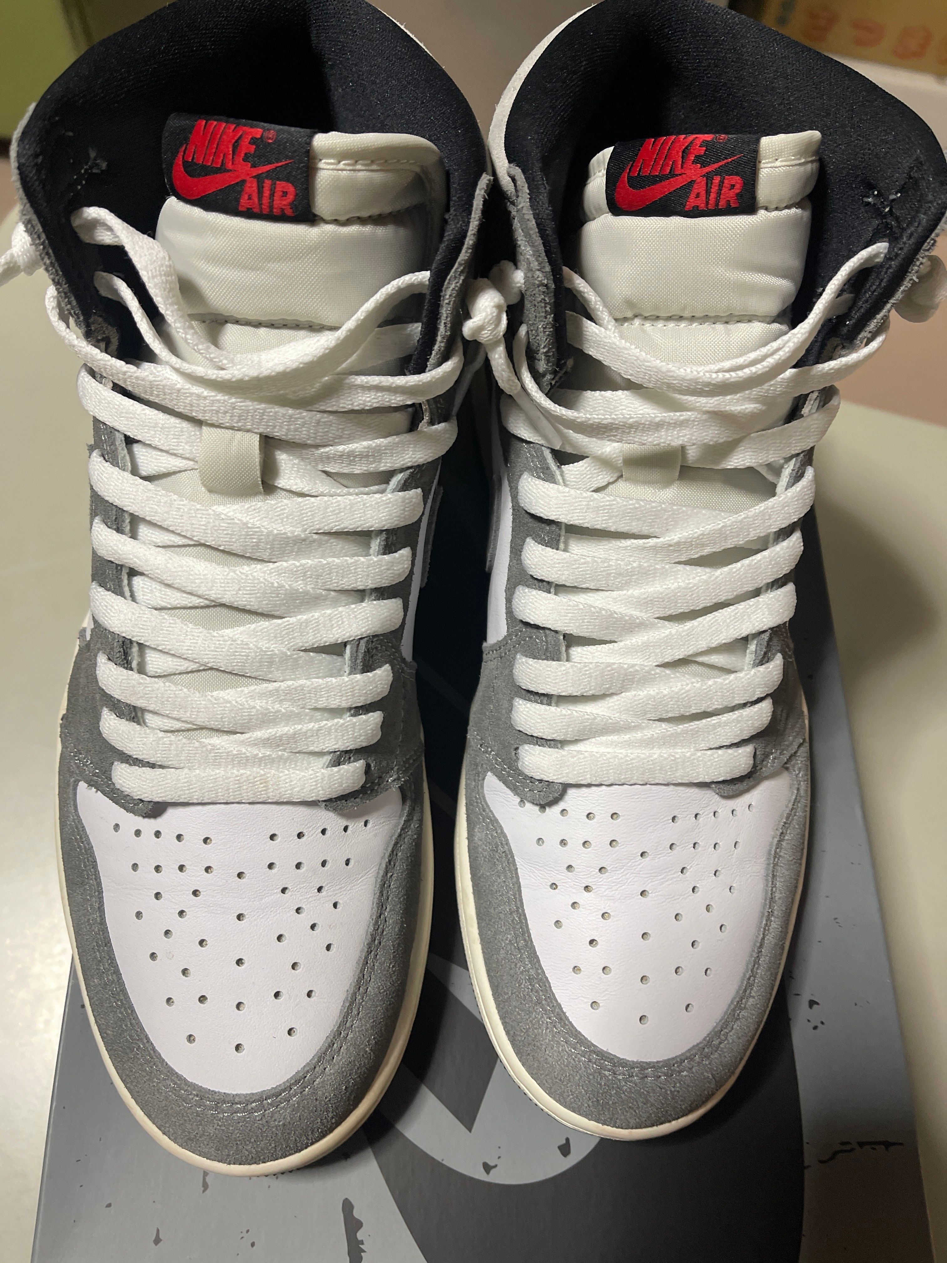 Nike Air Jordan 1 Retro High OG "Black and Smoke Grey"