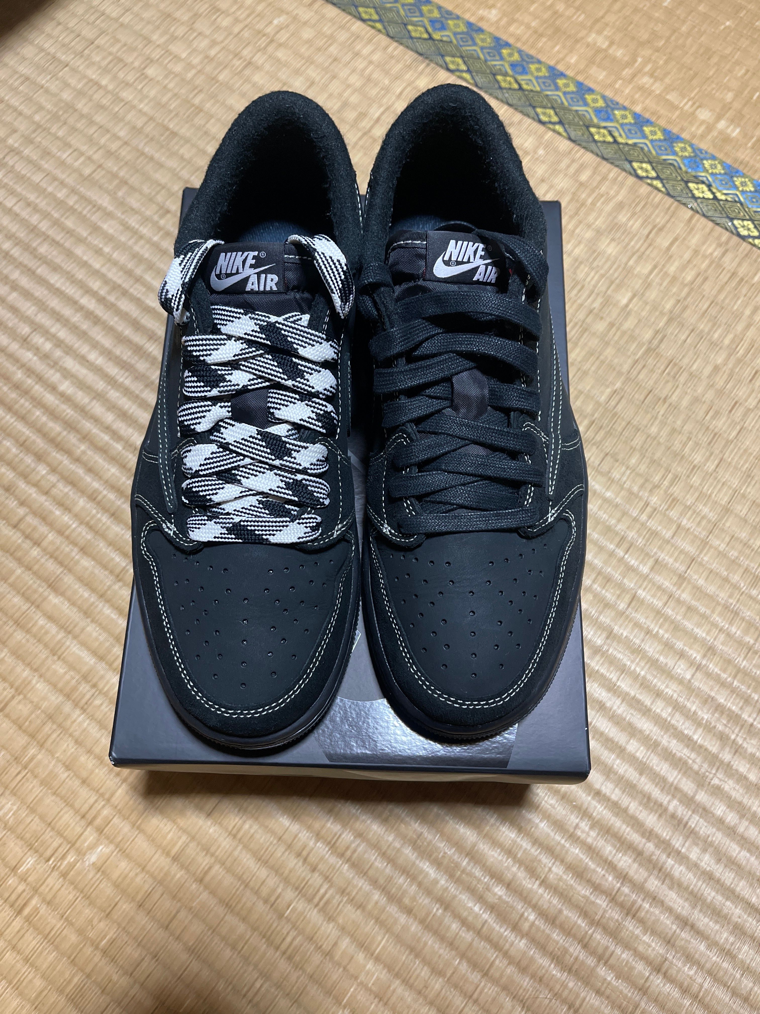 Travis Scott × Nike Air Jordan 1 Low OG SP "Black Phantom"