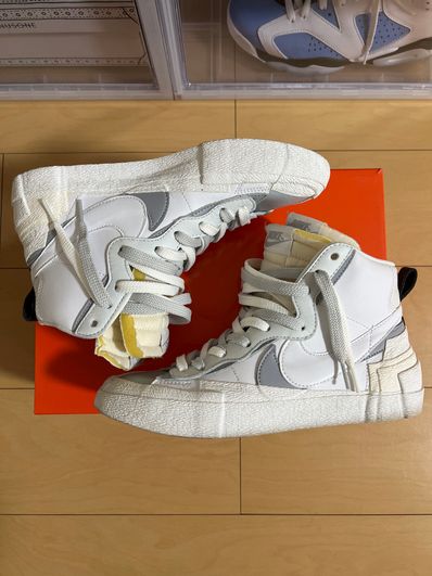 sacai × NIKE BLAZER MID "WHITE/WOLF GREY"