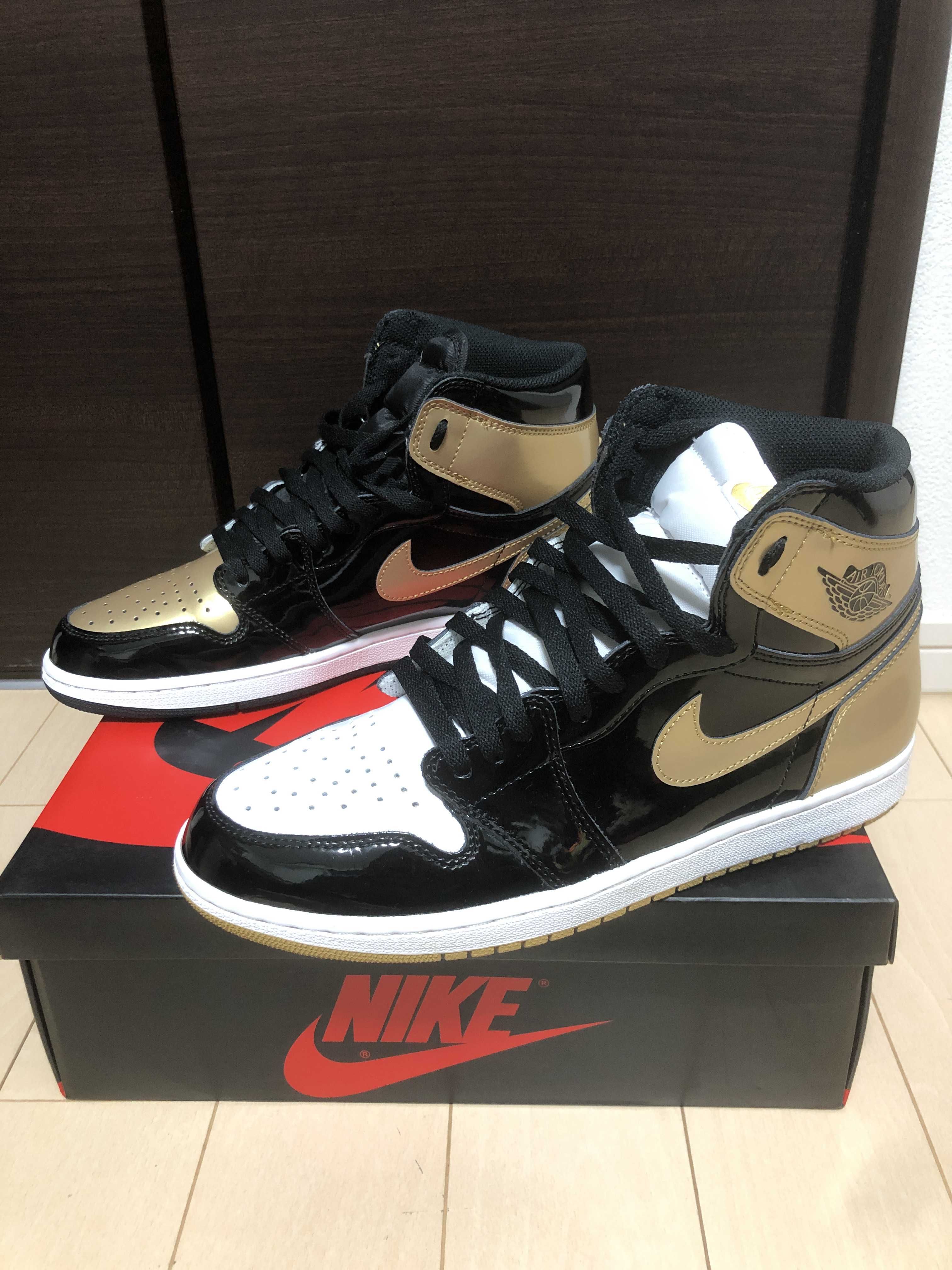 Nike Air Jordan 1 Retro High "Gold Top 3"