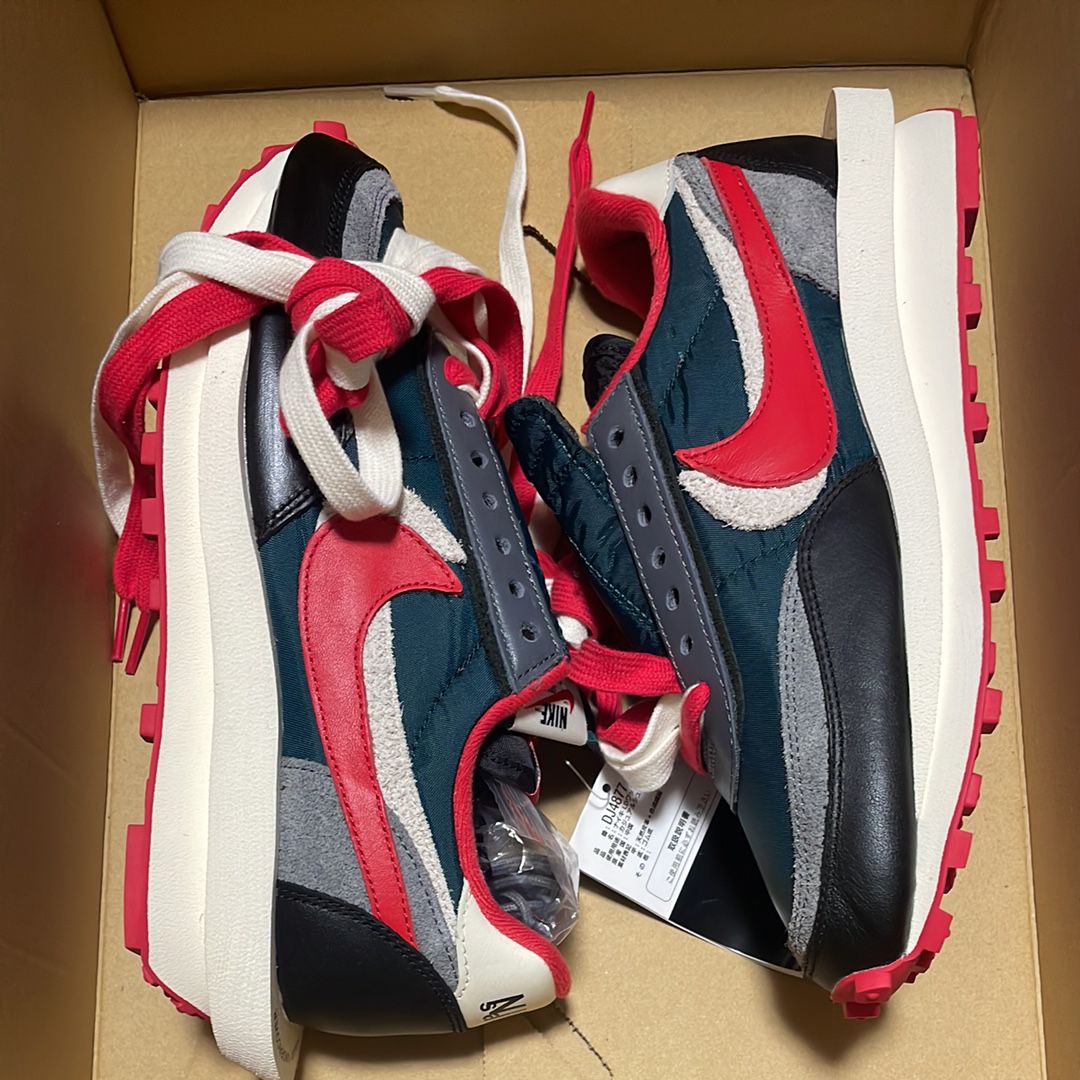 UNDERCOVER × sacai × Nike LD Waffle "Midnight Spruce/Pale Ivory-Dark Grey-University Red"