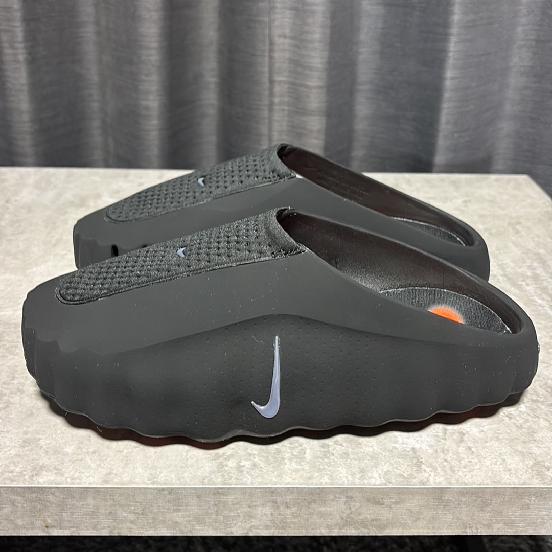 Nike Mind 001 Mules "Black/Hyper Crimson"