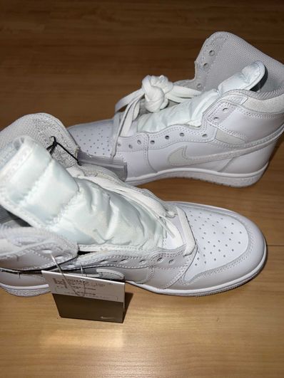 Nike Air Jordan 1 High 85 "Neutral Grey"