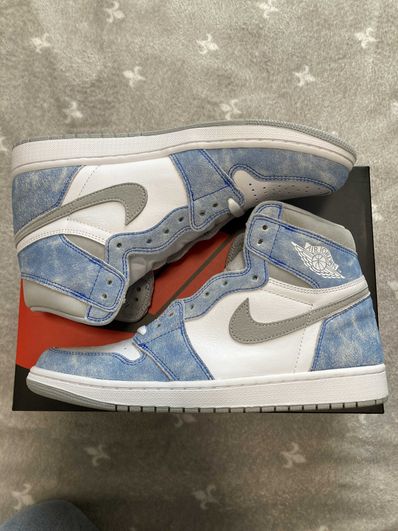 Nike Air Jordan 1 High OG "Hyper Royal"