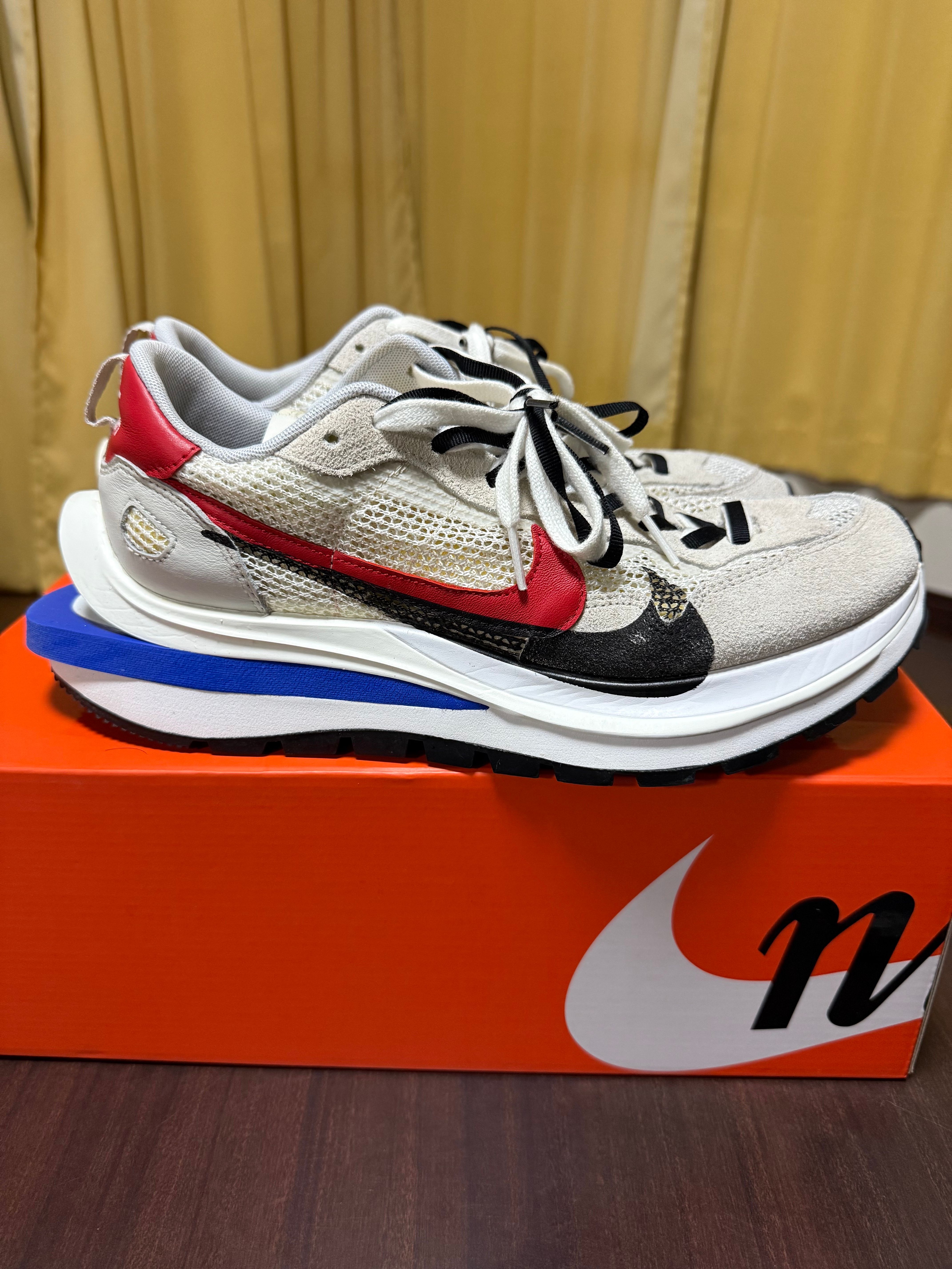 sacai × Nike Vapor Waffle "Royal Fuchsia"