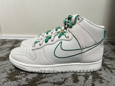 Nike Dunk High SE First Use "Light Bone/Green Noise"