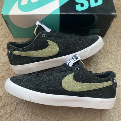 Stussy × Nike SB Blazer Low "Black/Palm Green"
