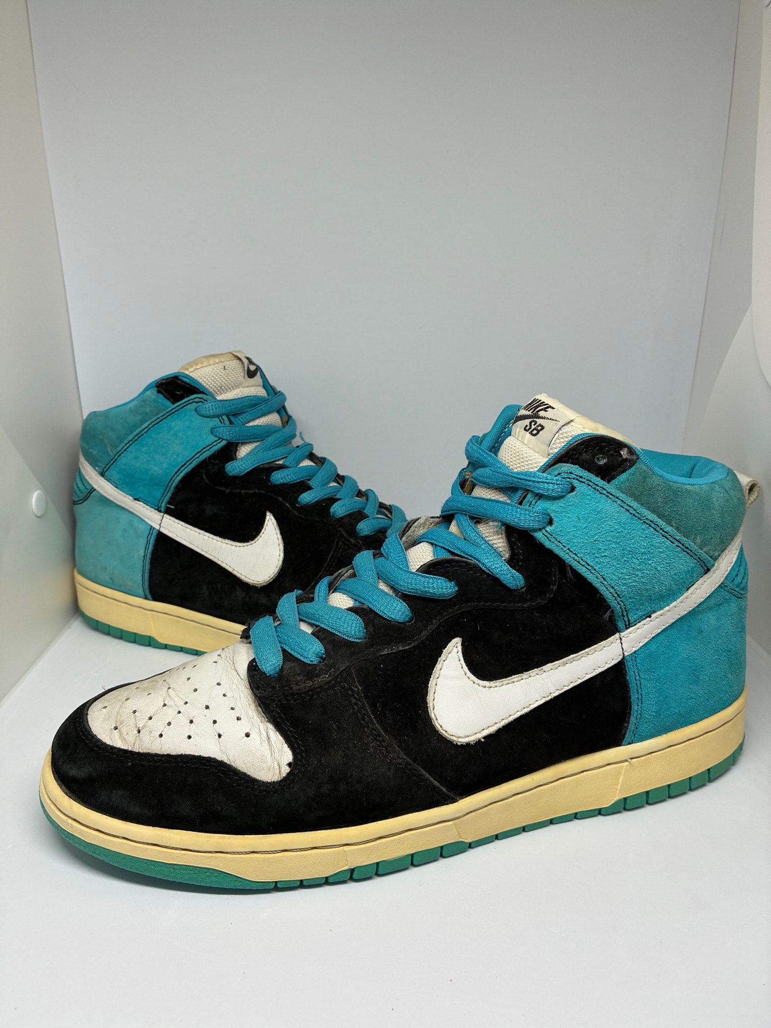 Nike SB Dunk High Send Help "Black/White-Blue Reef"