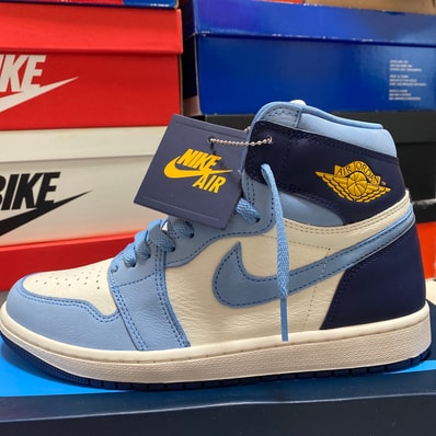 Nike Women's Air Jordan 1 Retro High OG "First in Flight"