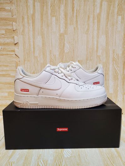 Supreme × Nike Air Force 1 Low "White"