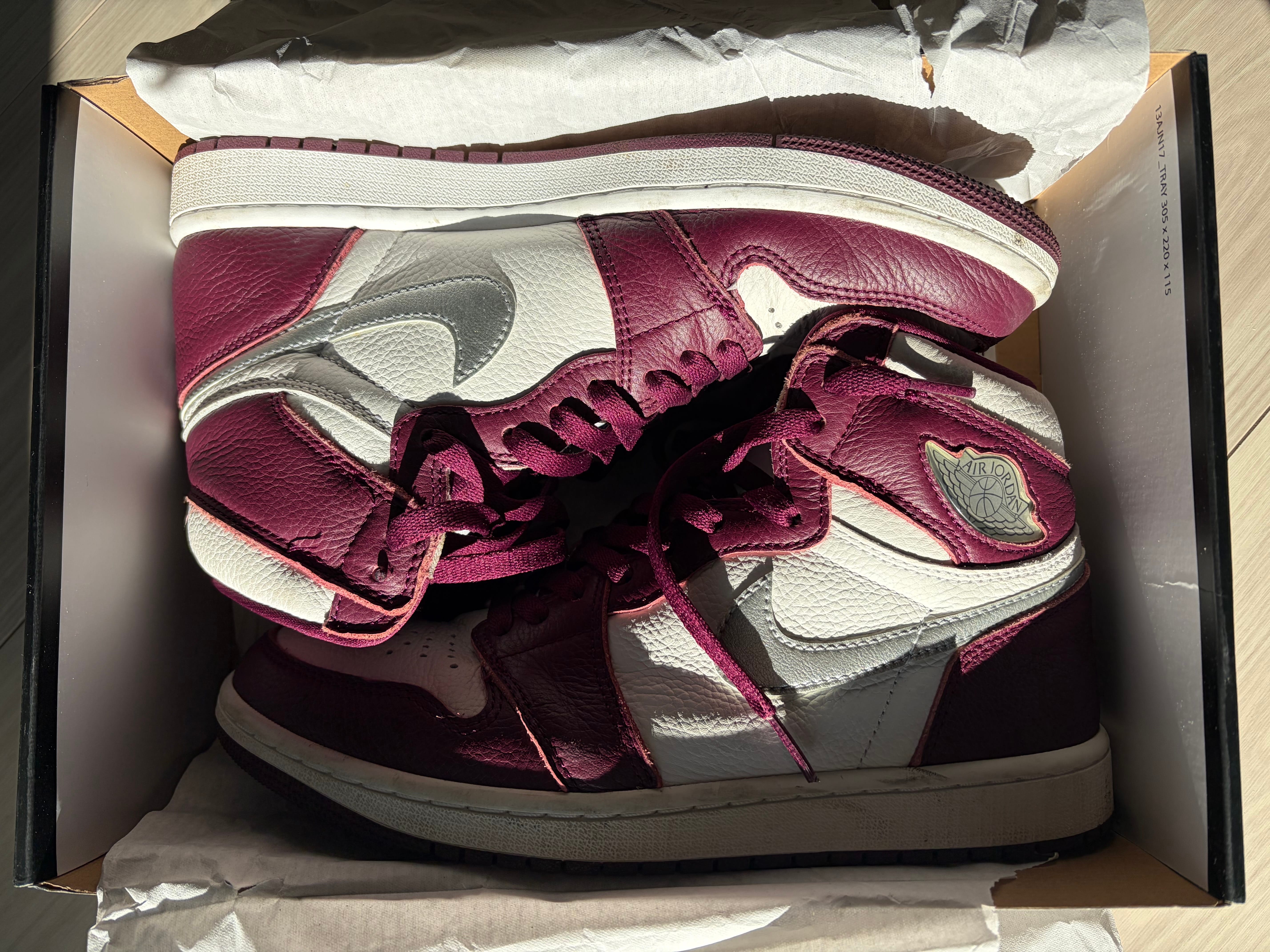 ナイキ エアジョーダン1 ハイ OG "ボルドー"