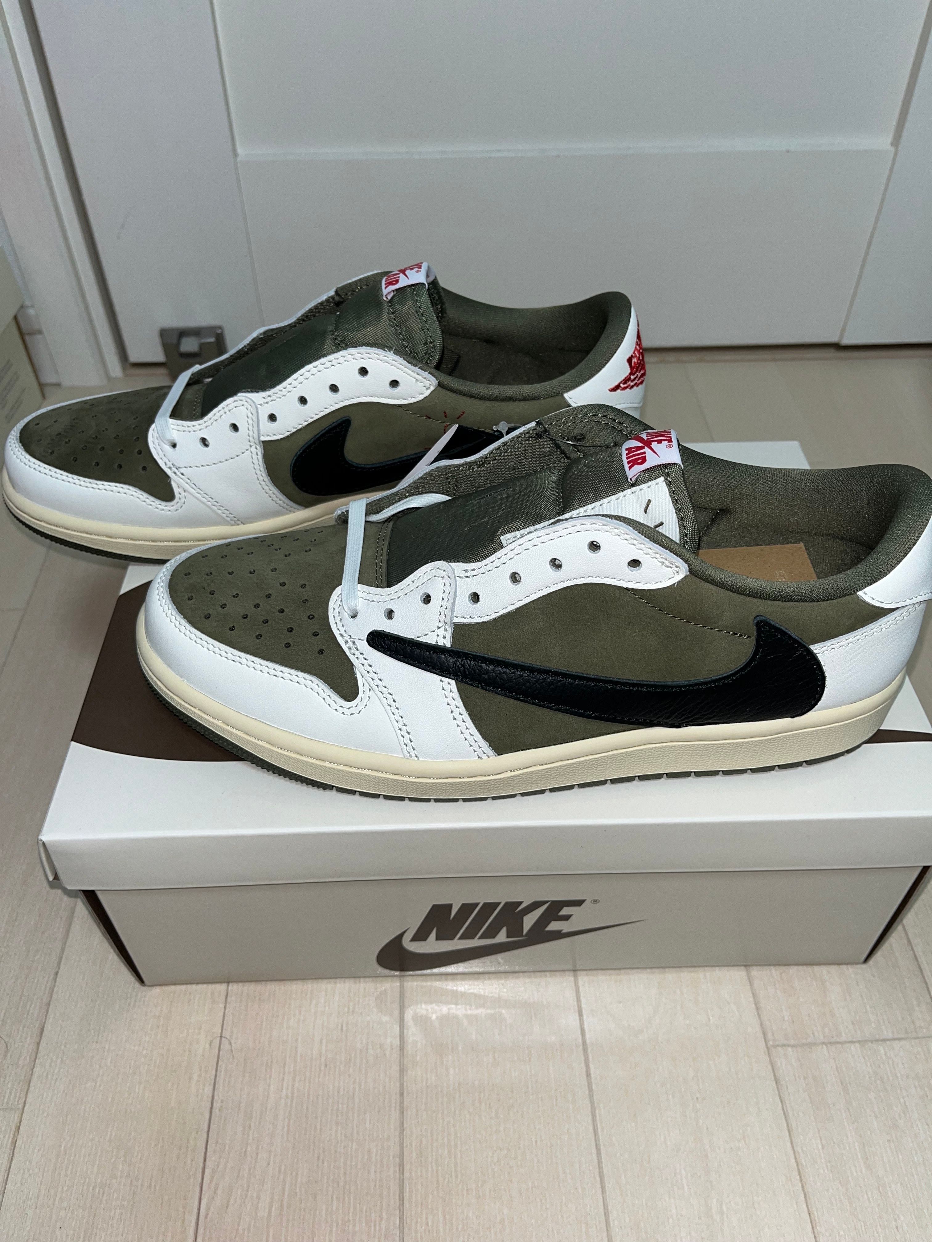 Travis Scott × Nike Air Jordan 1 Low OG SP "Reverse Olive"