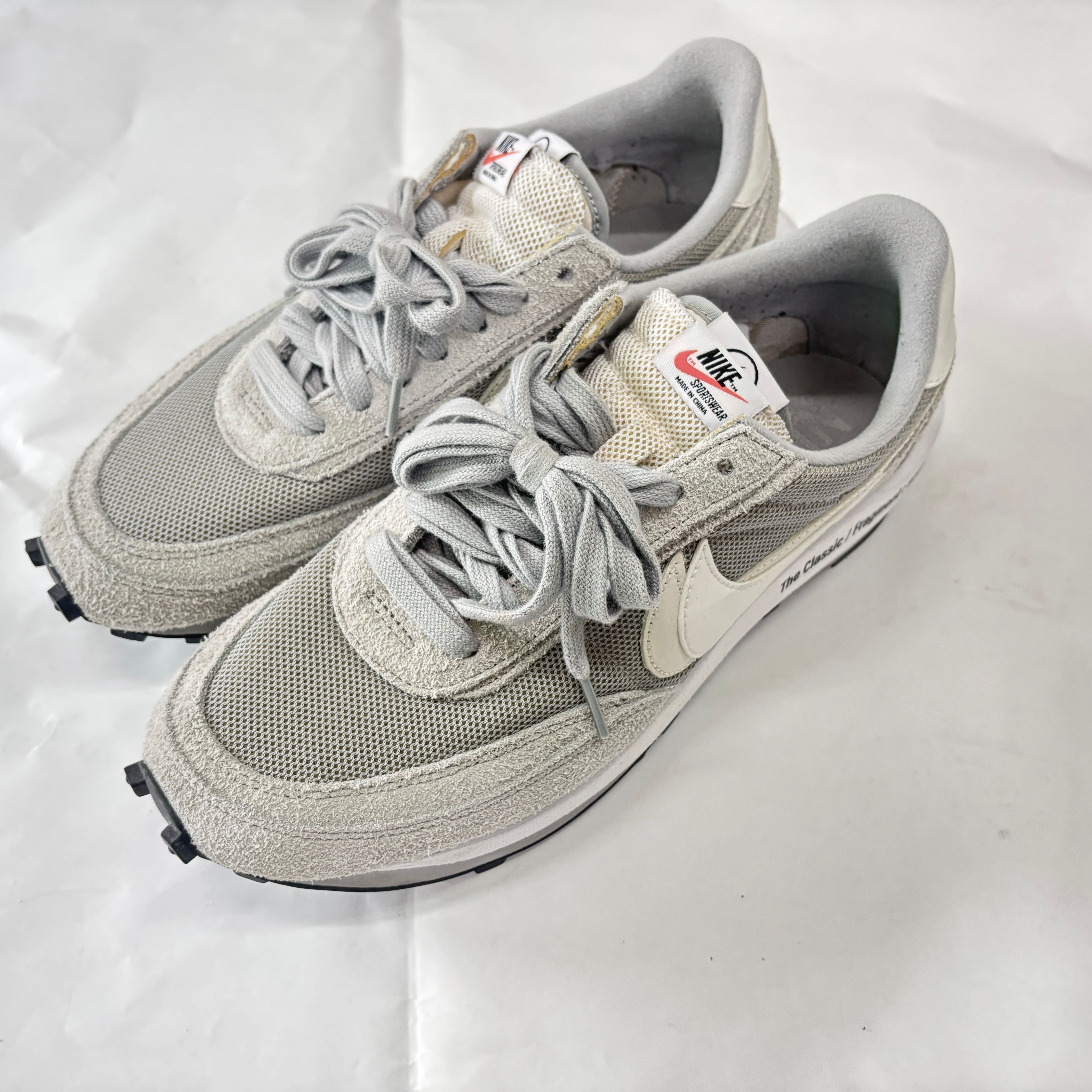 Fragment × sacai × Nike LD Waffle "Light Smoke Grey"