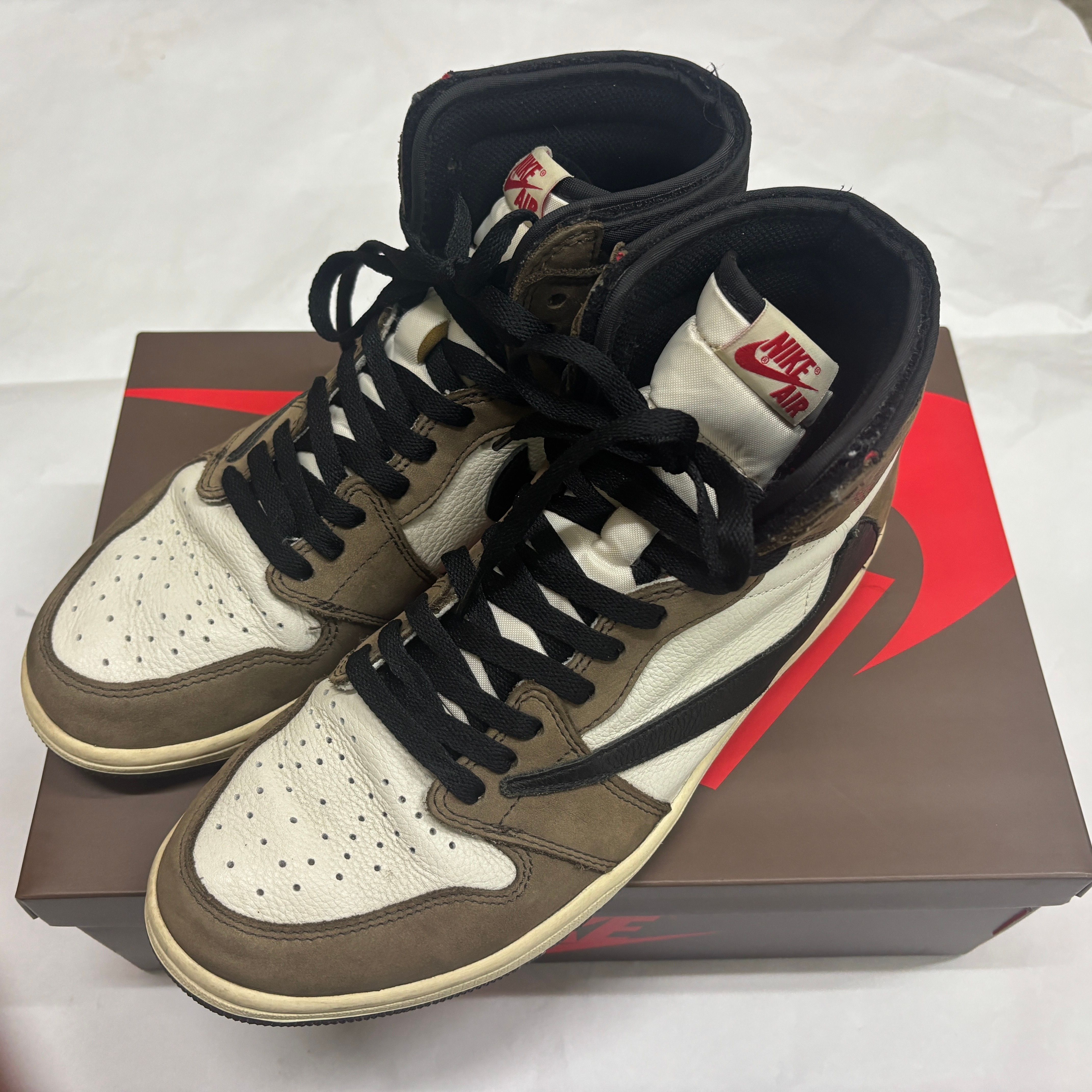 Travis Scott × Nike Air Jordan 1 Retro High OG TS SP "Sail/Dark Mocha"