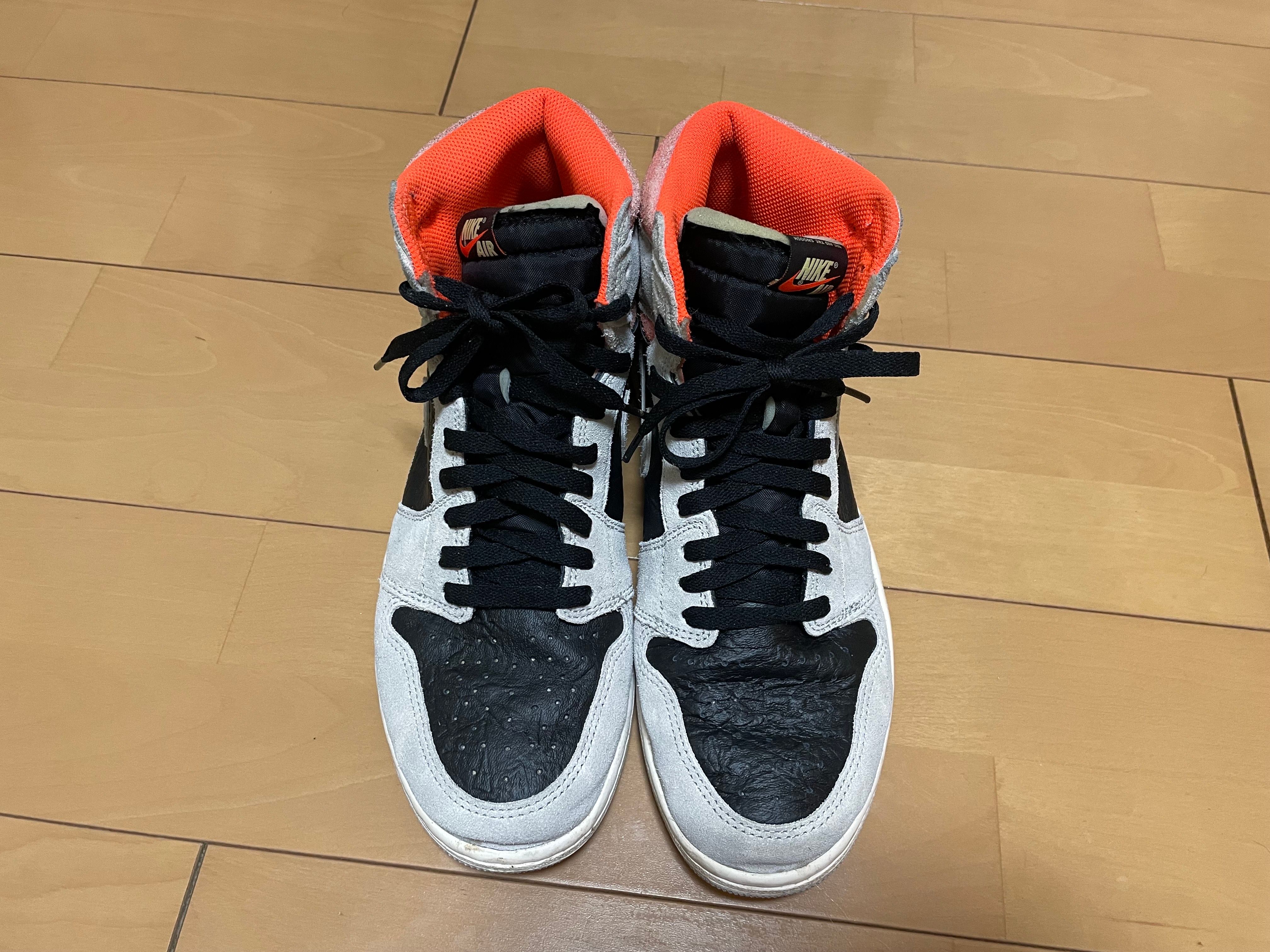 Nike Air Jordan 1 RETRO High OG "Hyper Crimson"