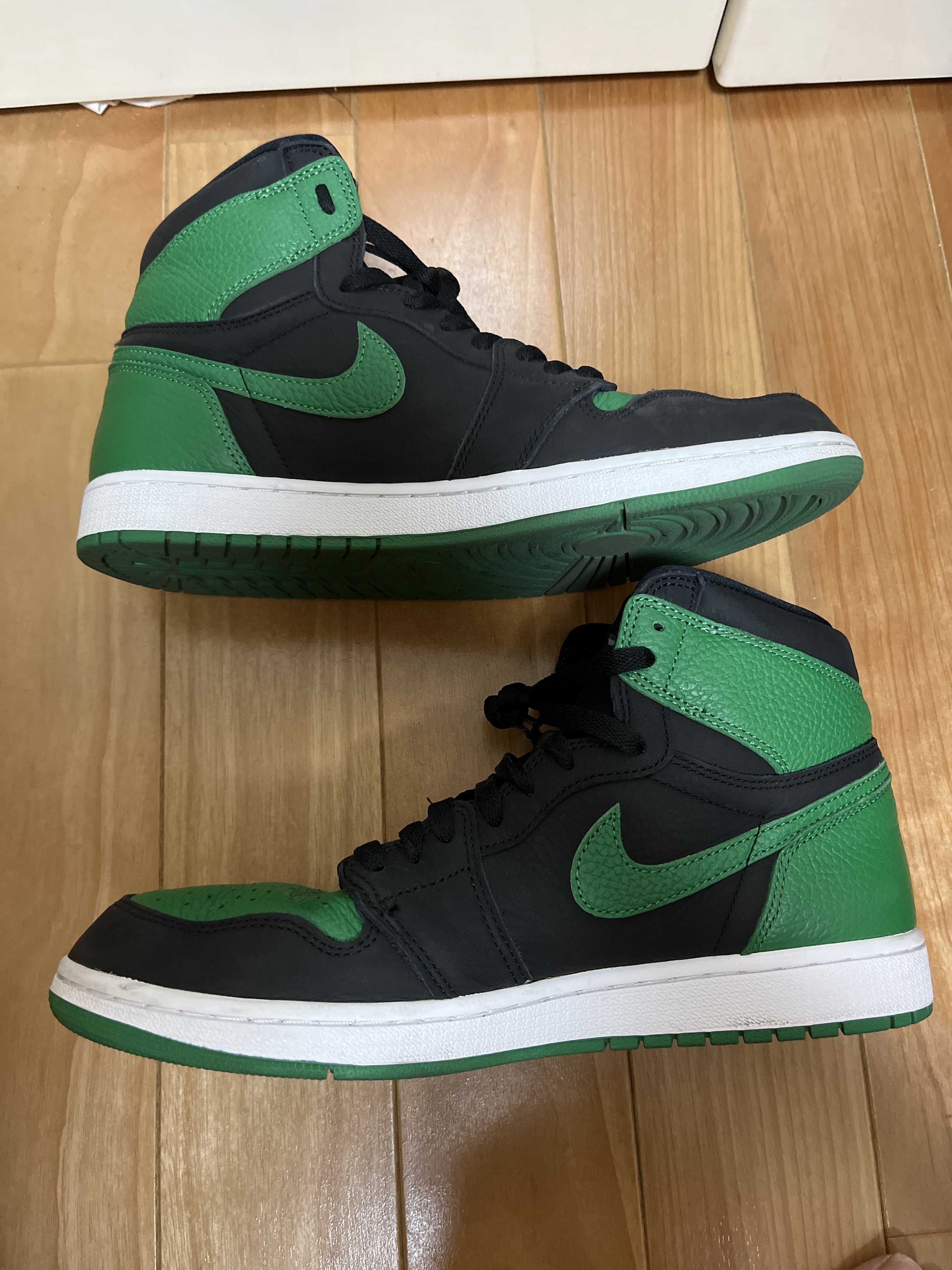 Nike Air Jordan 1 Retro High OG "Black/Pine Green" (2020)