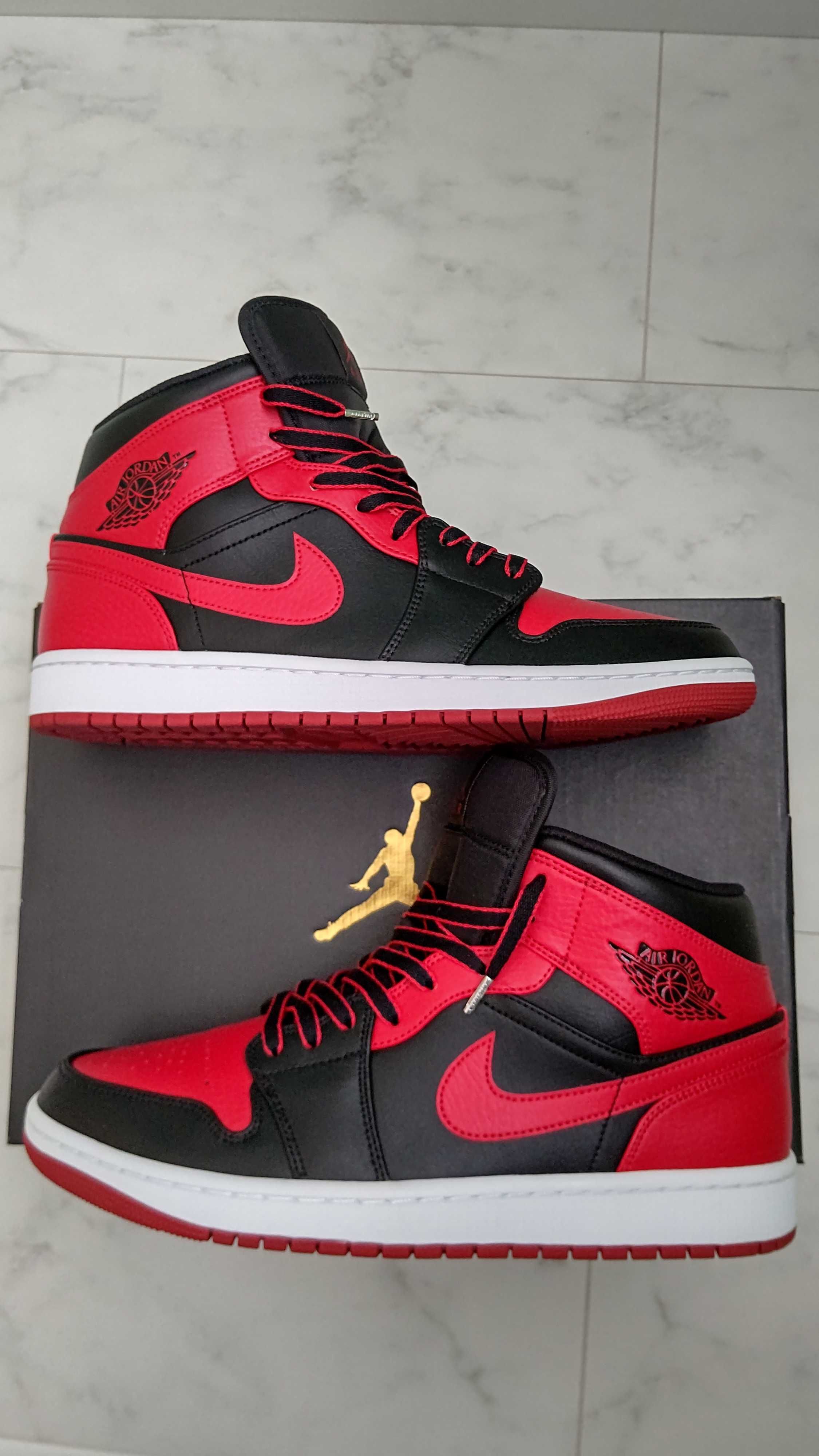 Nike Air Jordan 1 Mid "Bred"