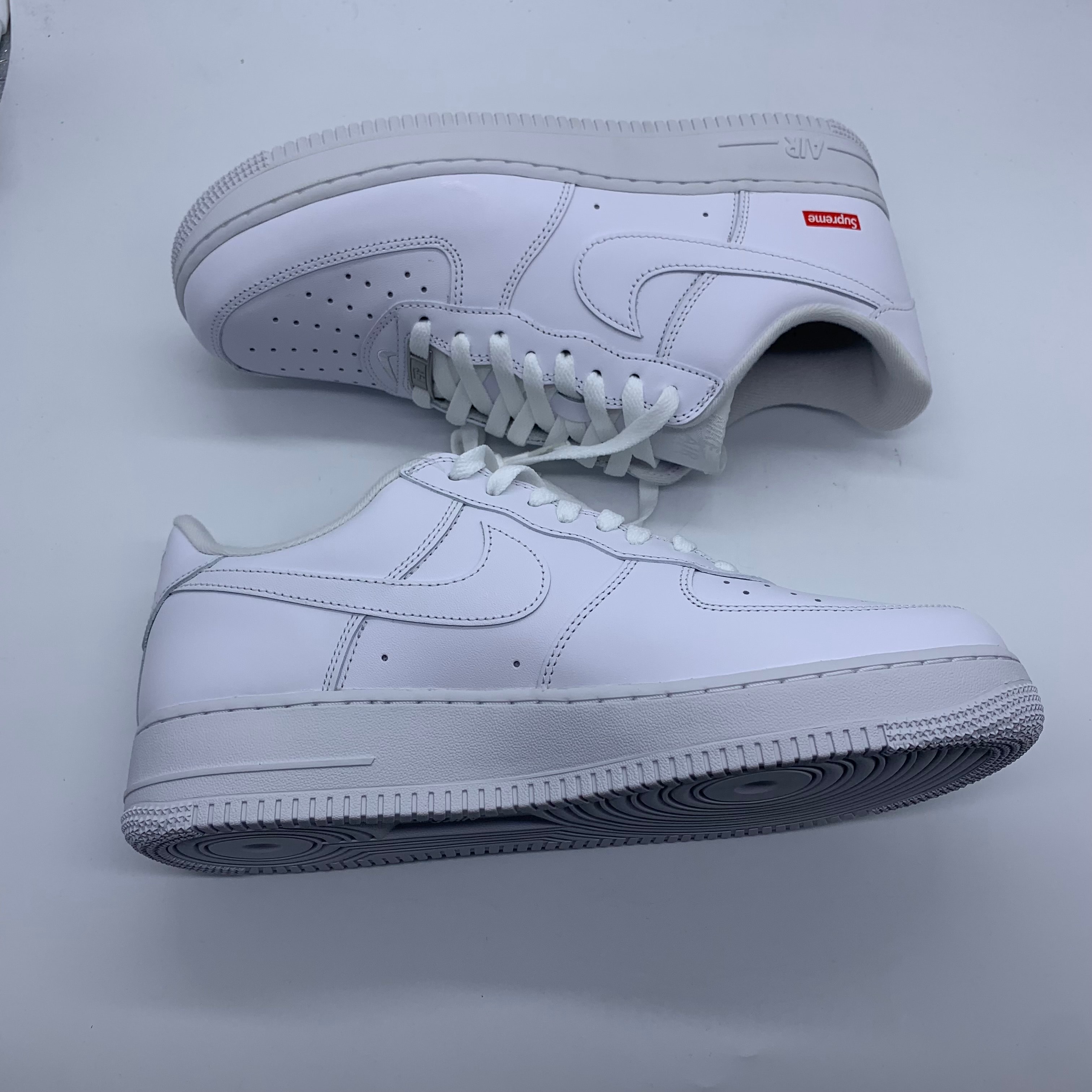 Supreme × Nike Air Force 1 Low 