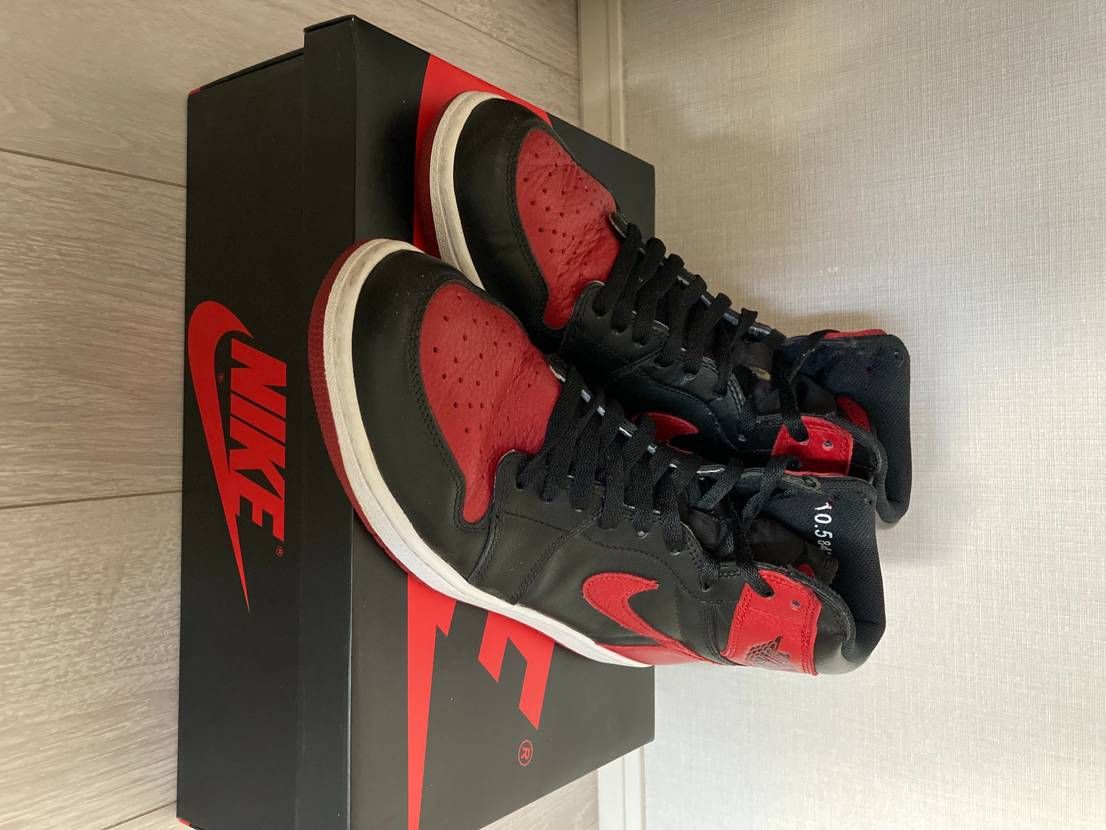 Nike Air Jordan 1 Retro High OG "Bred/Banned" (2016)