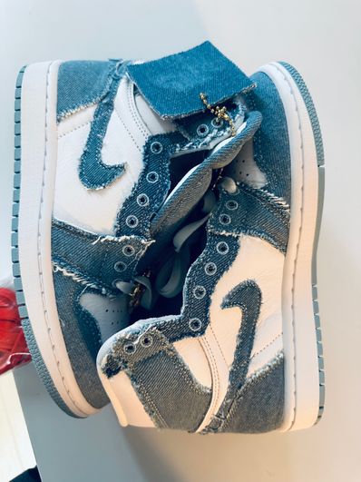 Nike Women's Air Jordan 1 High OG "Denim"