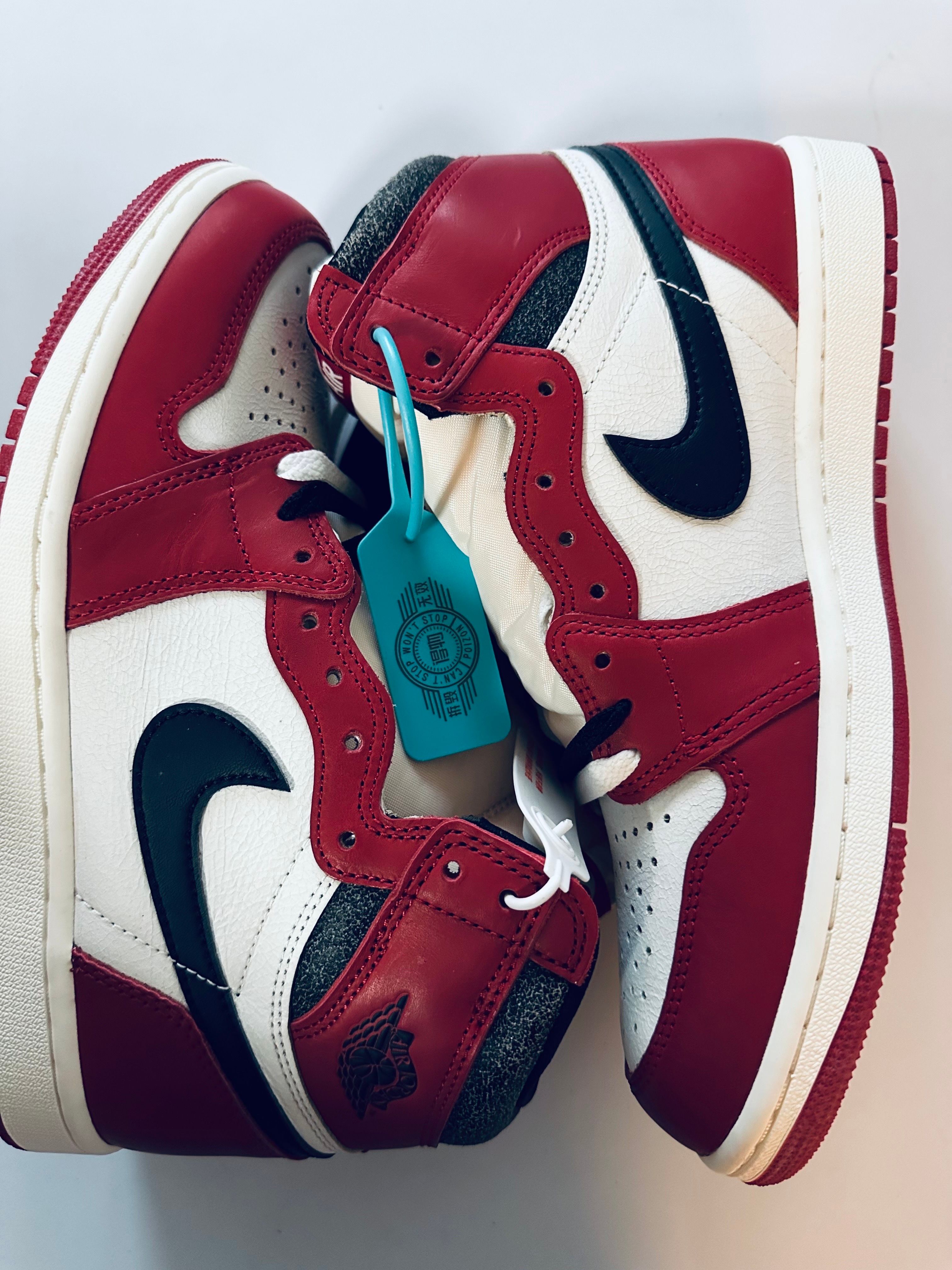 Nike Air Jordan 1 High OG "Lost & Found/Chicago"