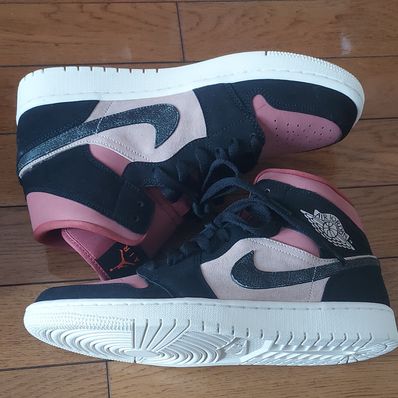 Nike Women's Air Jordan 1 Mid "Particle Beige/Black-Canyon Rust-Sail"