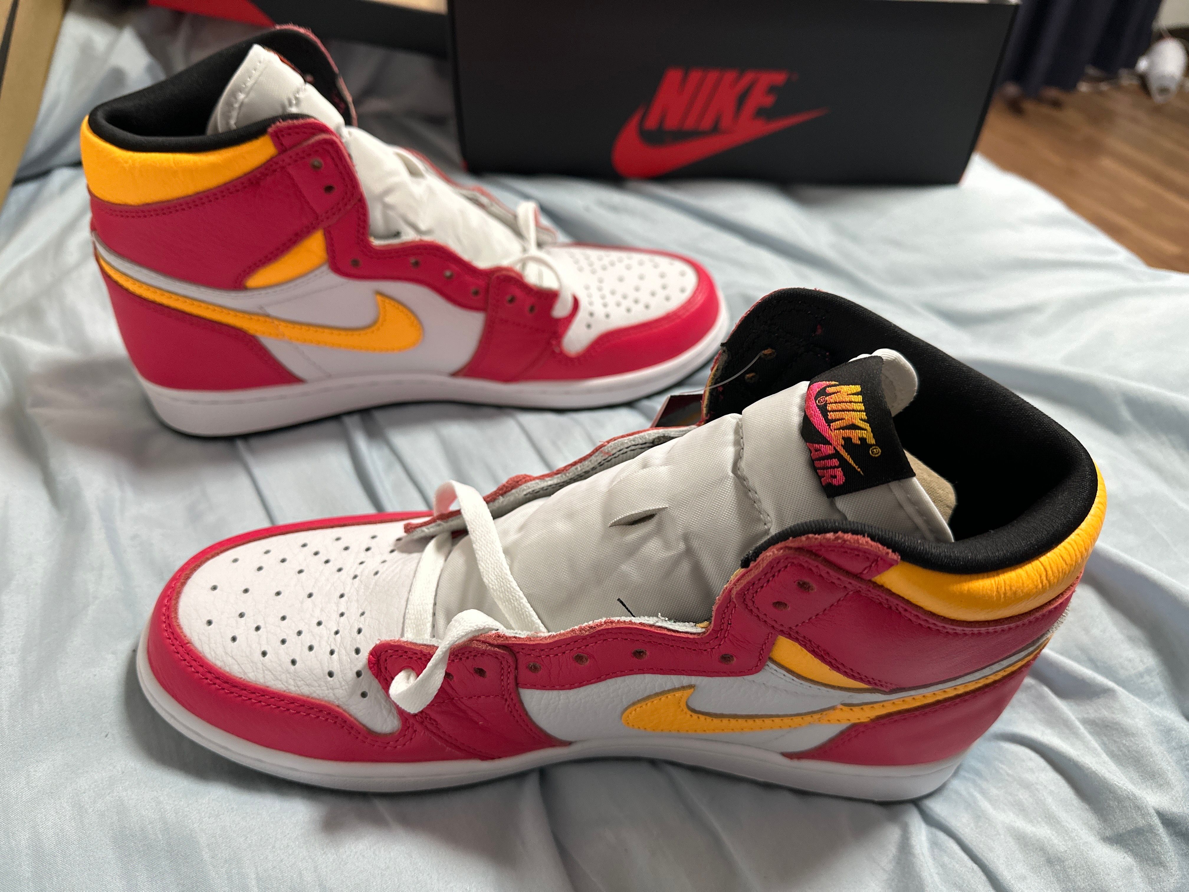 Nike Air Jordan 1 High OG "Light Fusion Red"