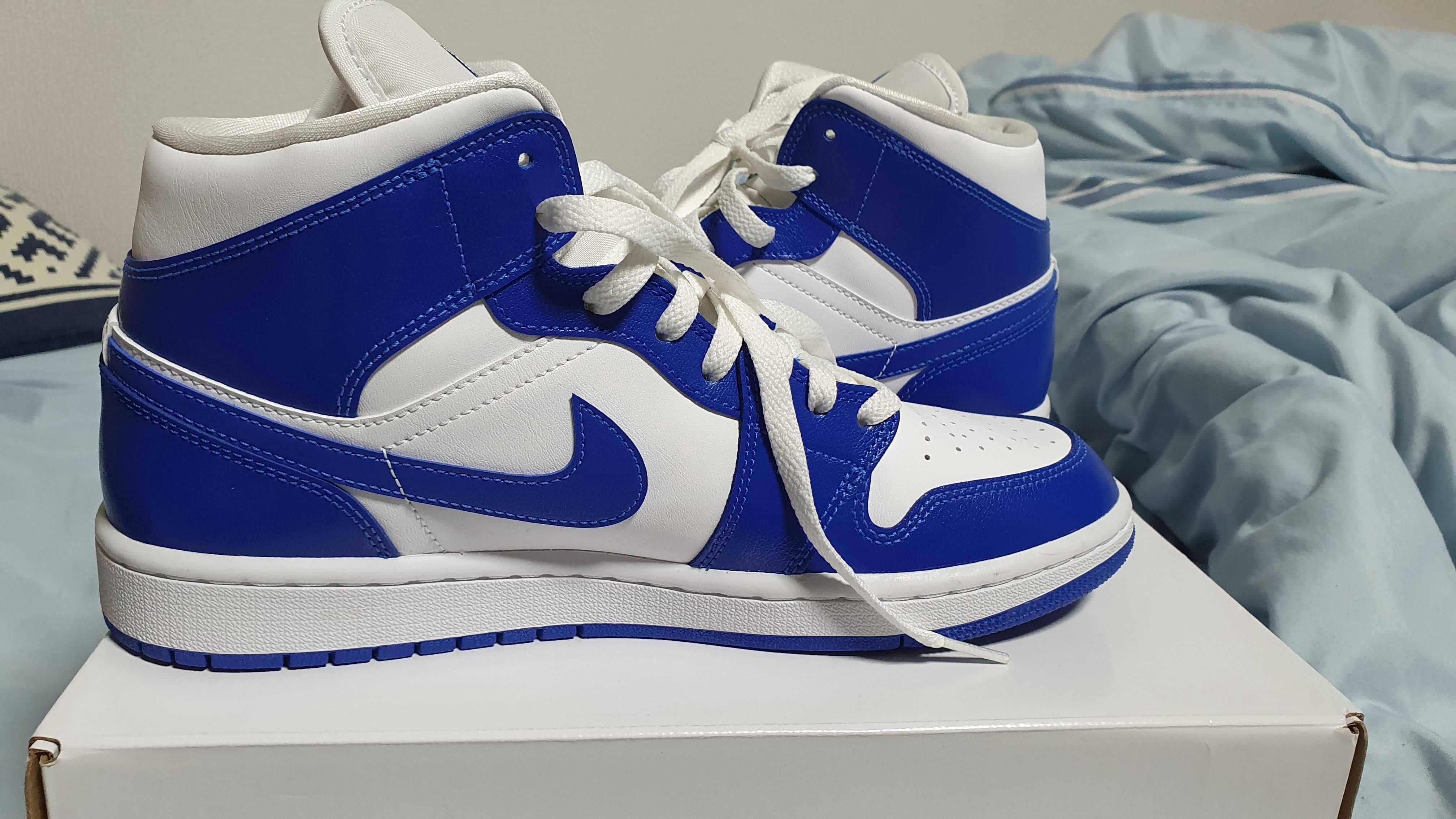 Nike Women's Air Jordan 1 Mid "Kentucky Blue"