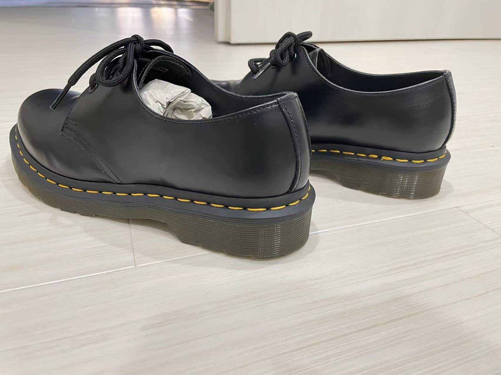 SUPREME × Dr.Martens SPLIT TOE 5-EYE SHOE "BLACK"