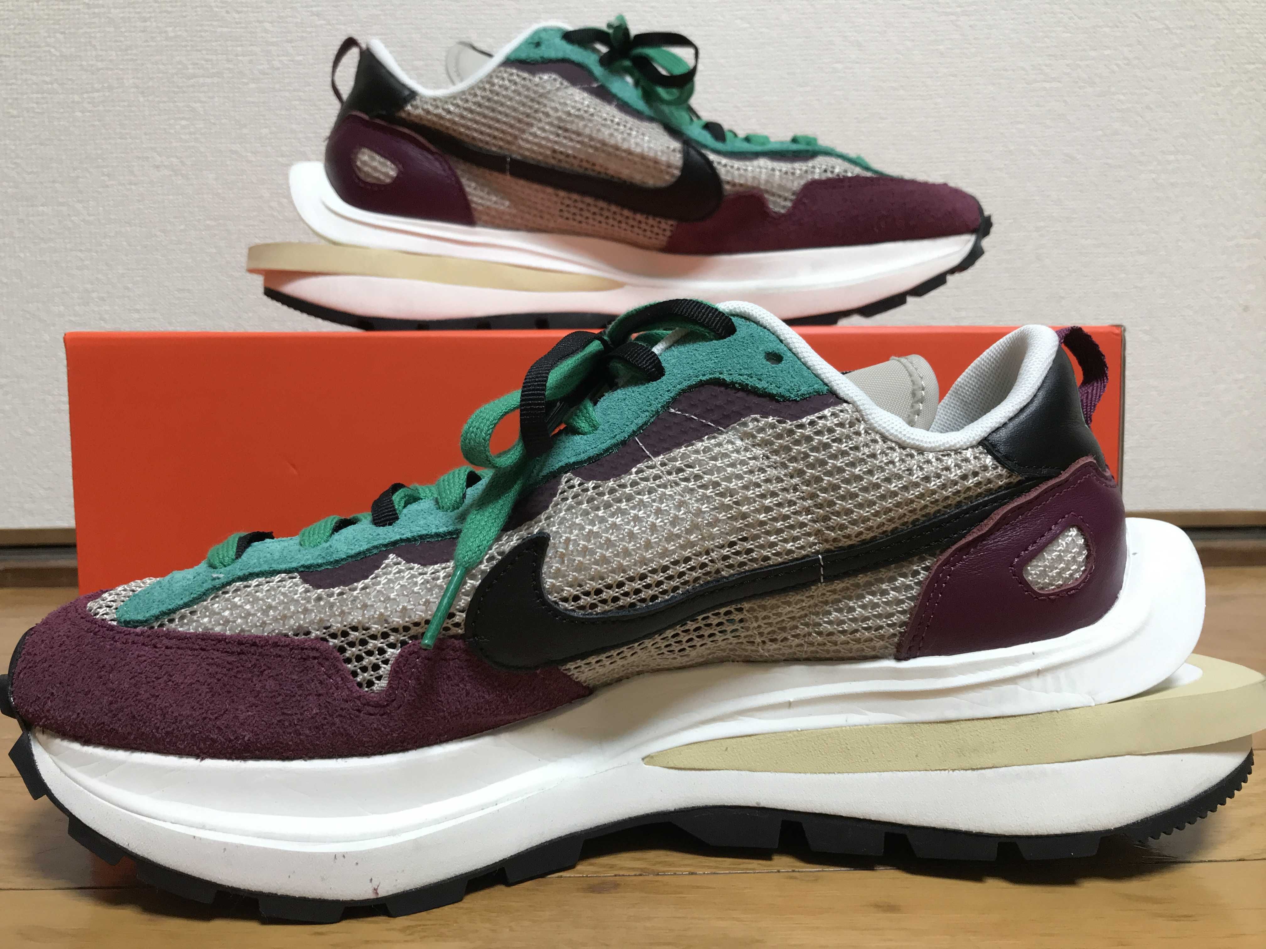 sacai × Nike Vapor Waffle "String/Red/Green"