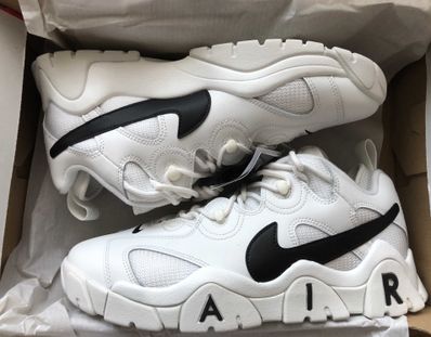 NIKE AIR BARRAGE LOW "WHITE/BLACK"