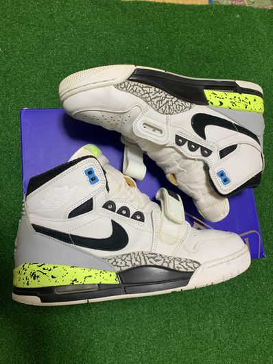 DON C × NIKE JORDAN LEGACY 312 BLACK-VOLT-VIVID BLUE