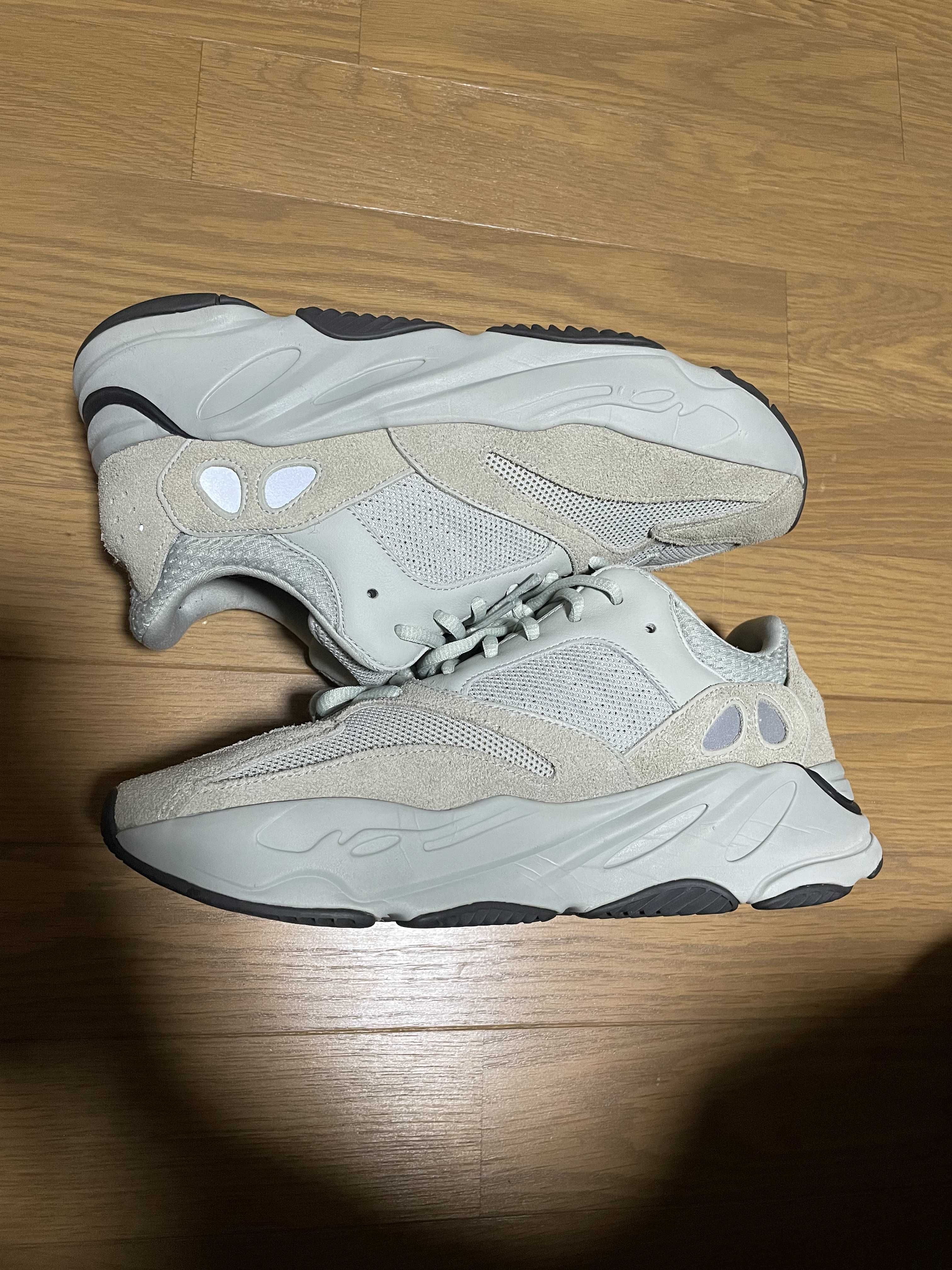 adidas YEEZY Boost 700 "Salt"
