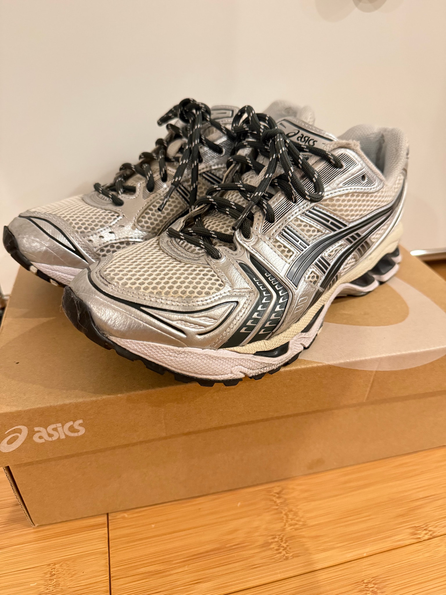 KITH × Asics Vintage Tech Gel-Kayano 14 "Cream/Scarab" (1203A566-100)