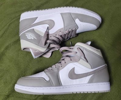 Nike Air Jordan 1 Mid "Linen"