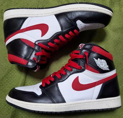 Nike Air Jordan 1 Retro High "Black/White/Sail/Gym Red"