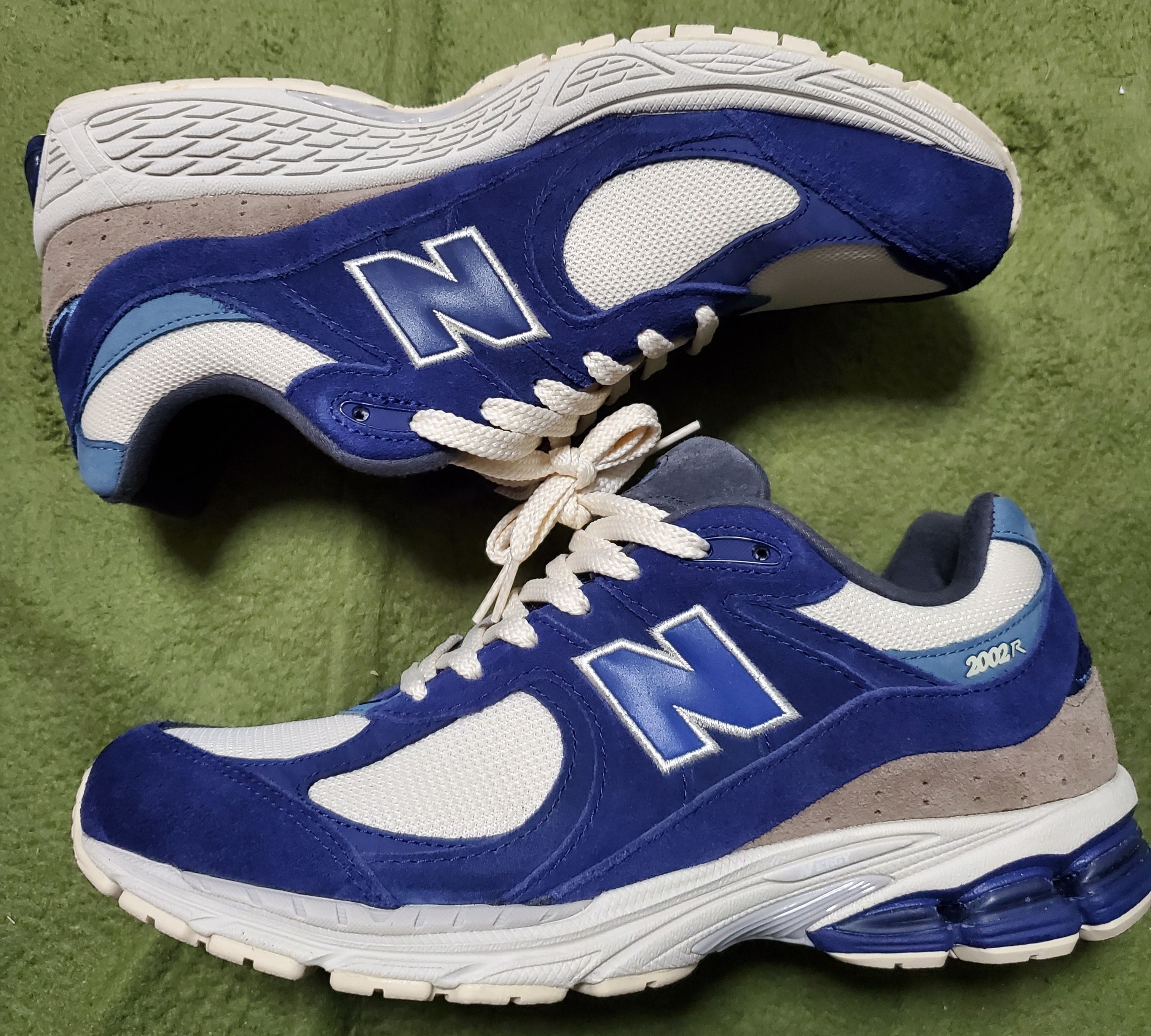 New Balance 2002R "Navy"