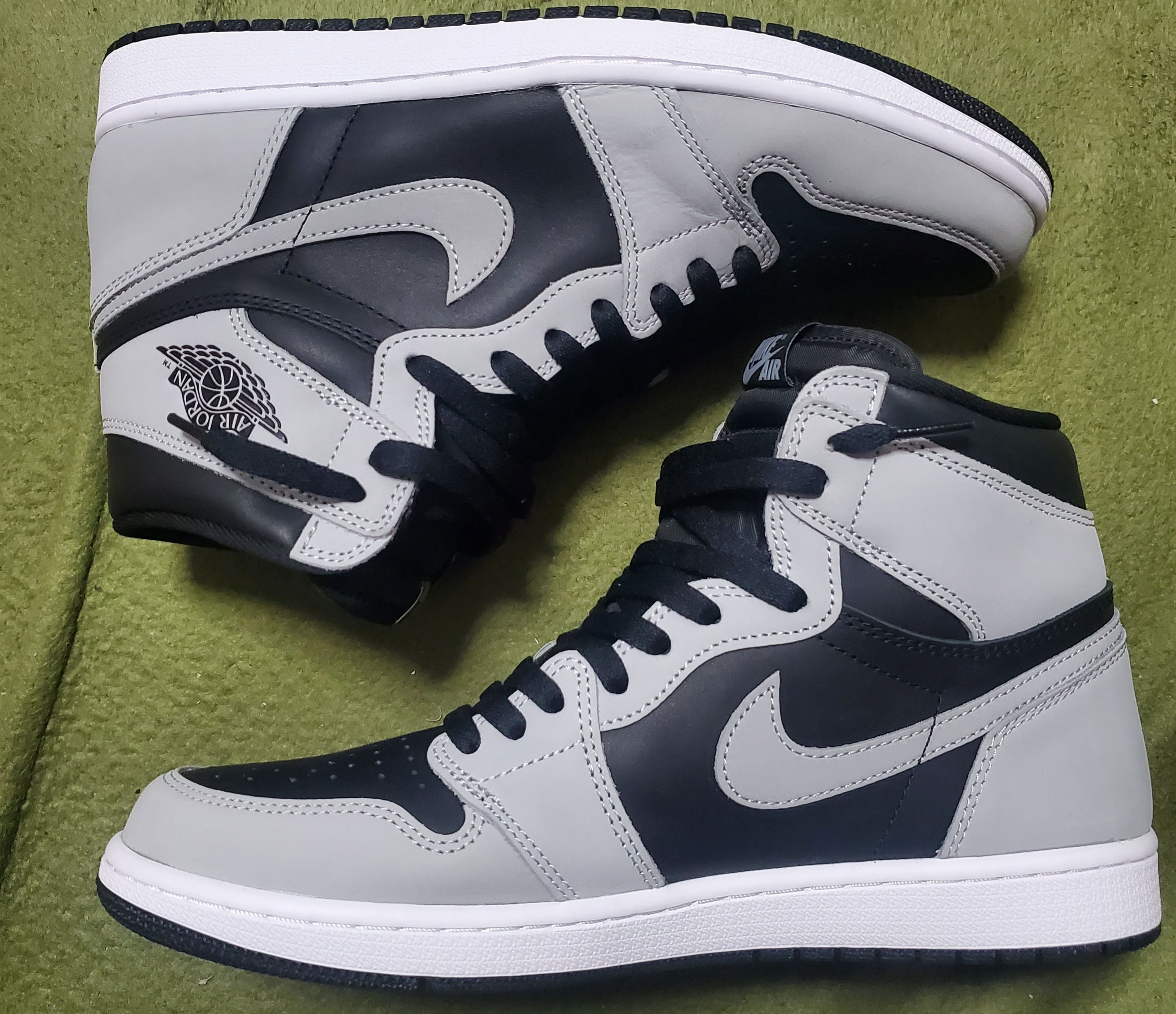 Nike Air Jordan 1 High OG "Shadow 2.0"