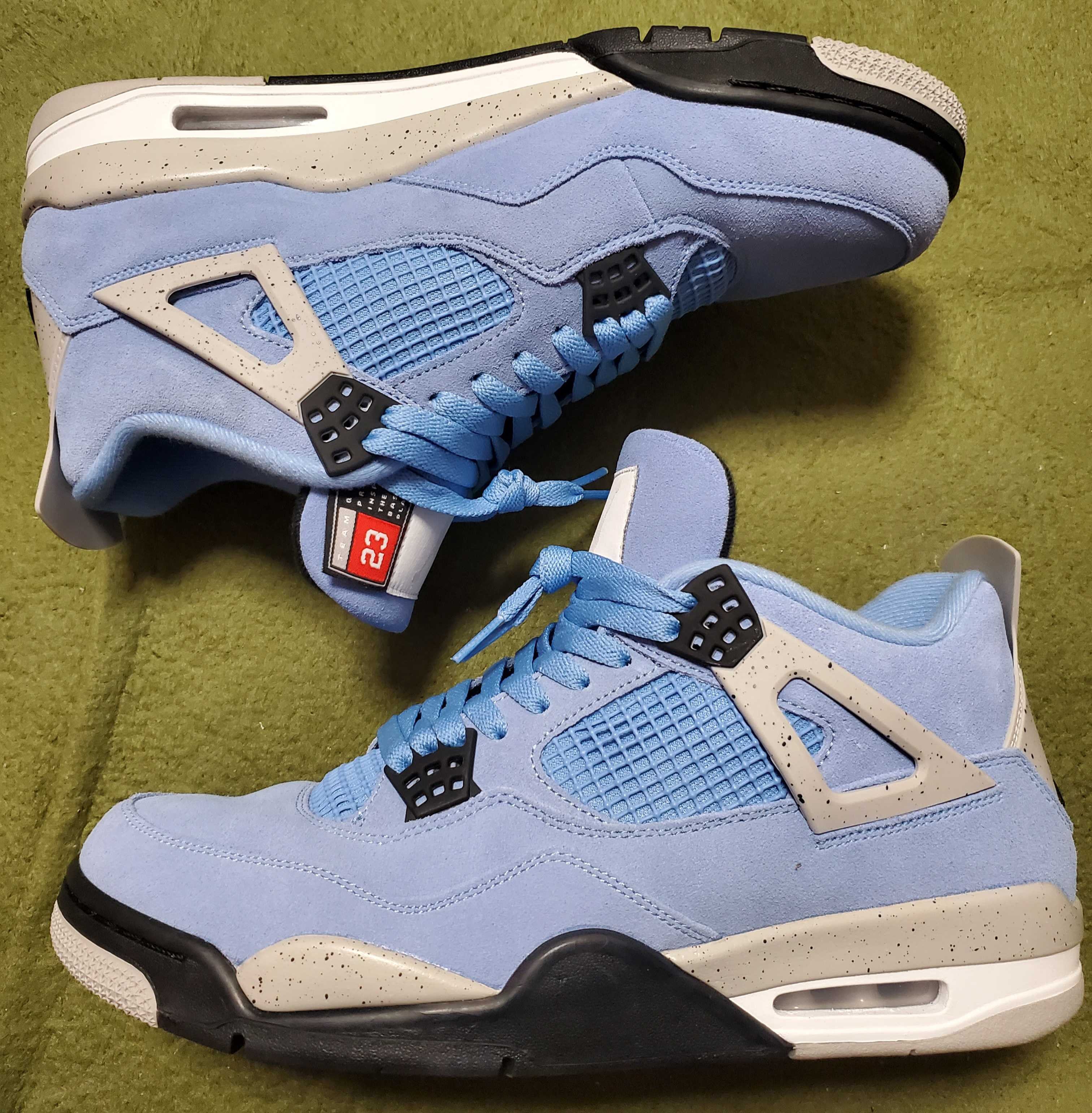 Nike Air Jordan 4 "University Blue"