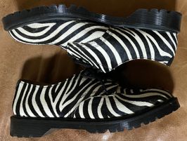 シュプリーム × ドクターマーチン スプリットトゥ 5アイシューズ "ゼブラ"