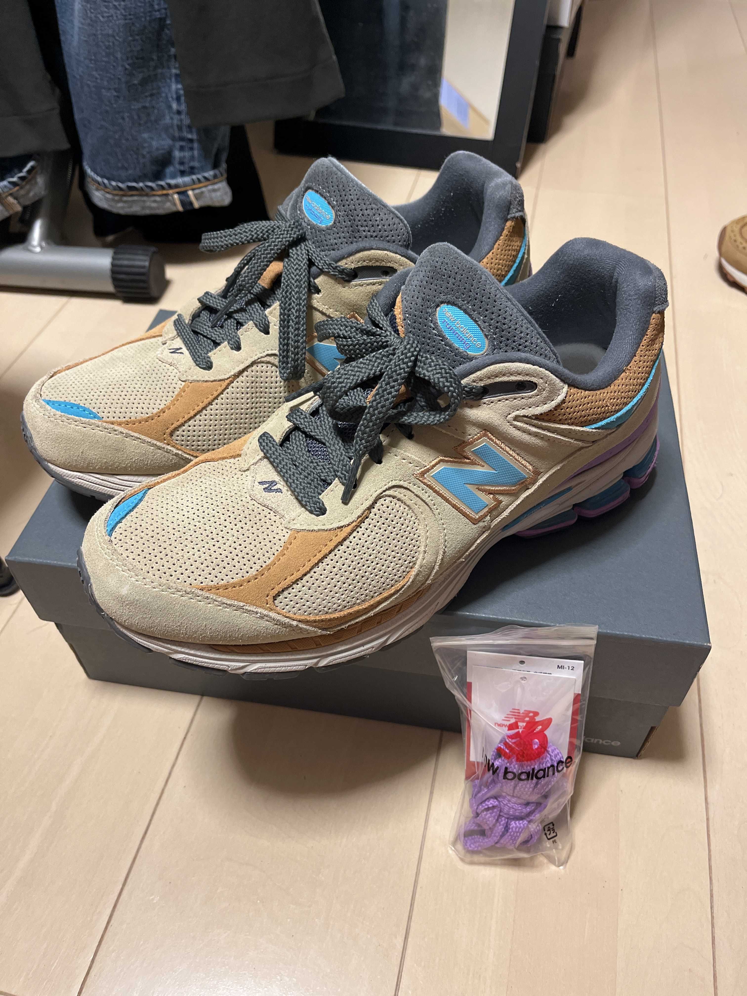 New Balance 2002R "Beige/Purple"