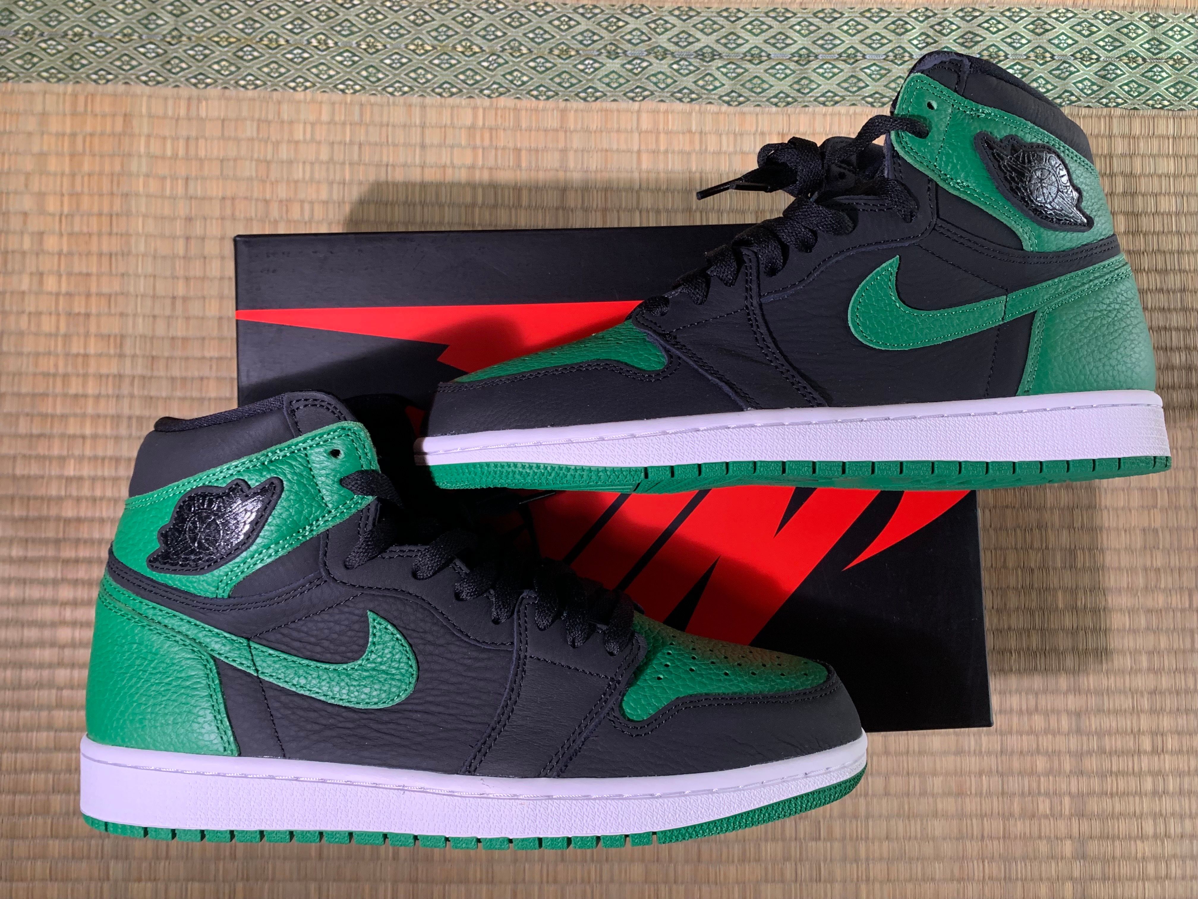 Nike Air Jordan 1 Retro High OG "Black/Pine Green" (2020)      