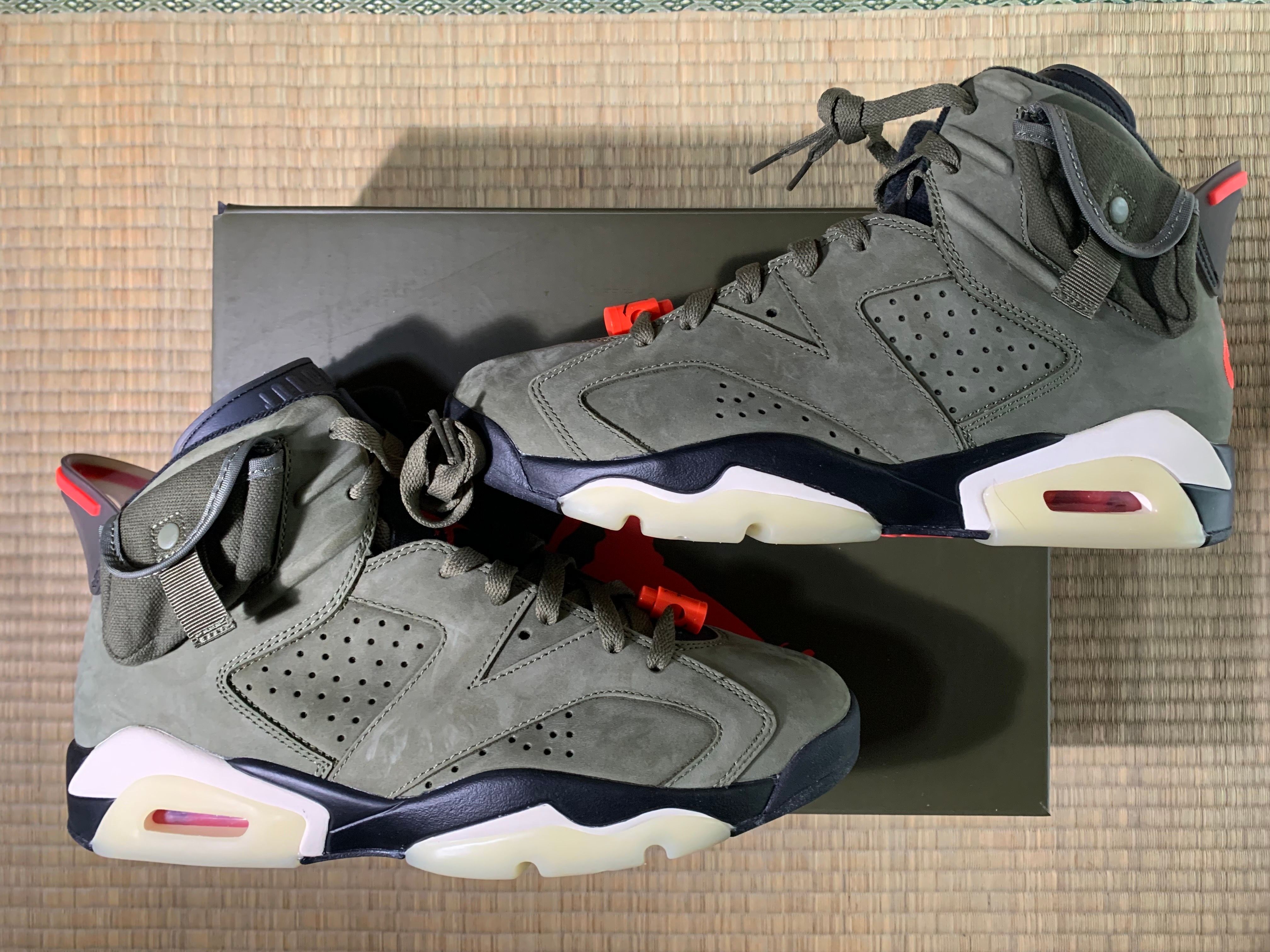 Travis Scott × Nike Air Jordan 6 Retro "Medium Olive"