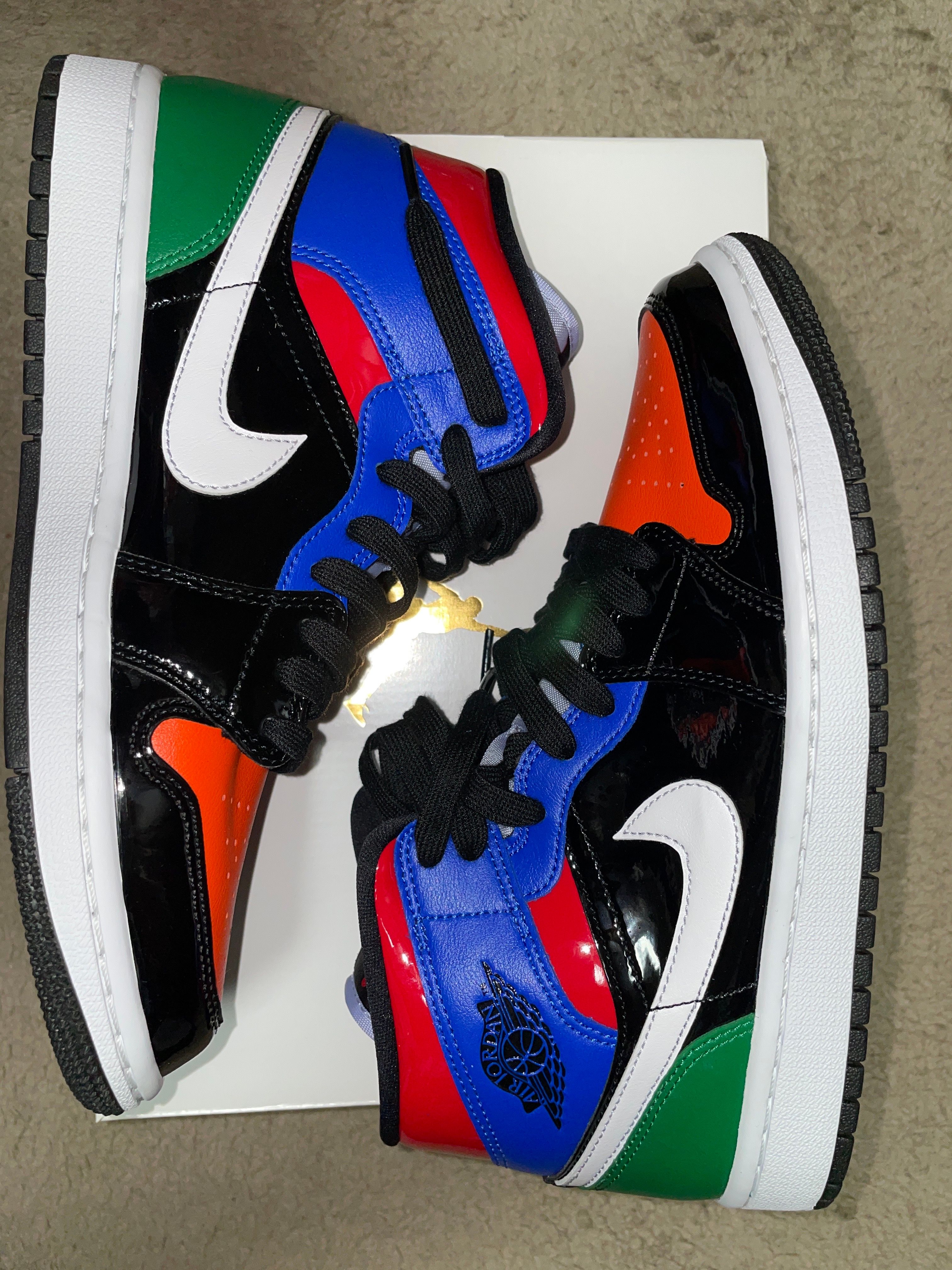 NIKE Women's AIR JORDAN 1 MID "PATENT BLEND"