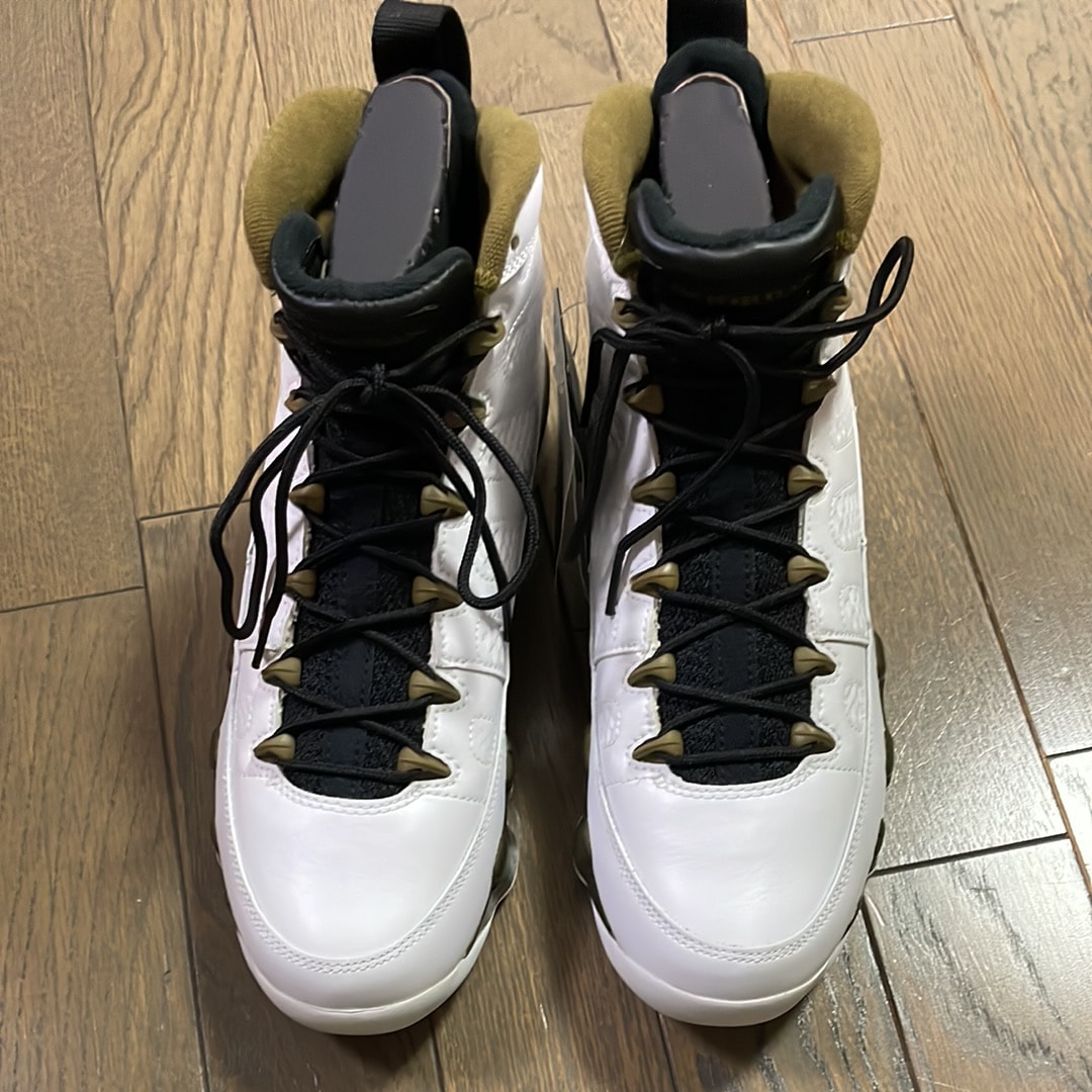 ナイキ エアジョーダン9 レトロ スタチュー