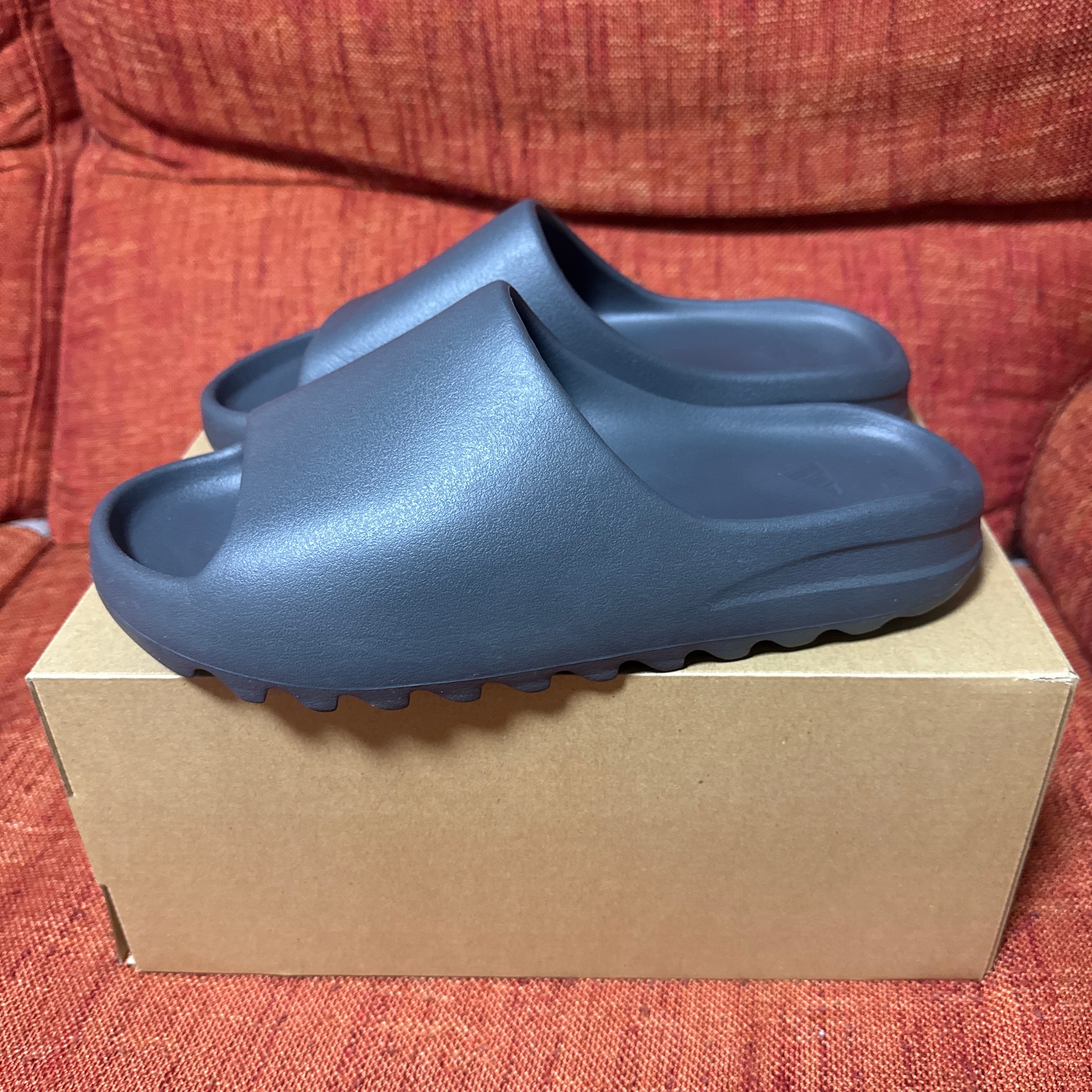 adidas YEEZY Slide "Granite"