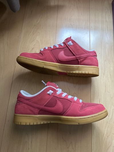 Nike SB Dunk Low "Adobe"